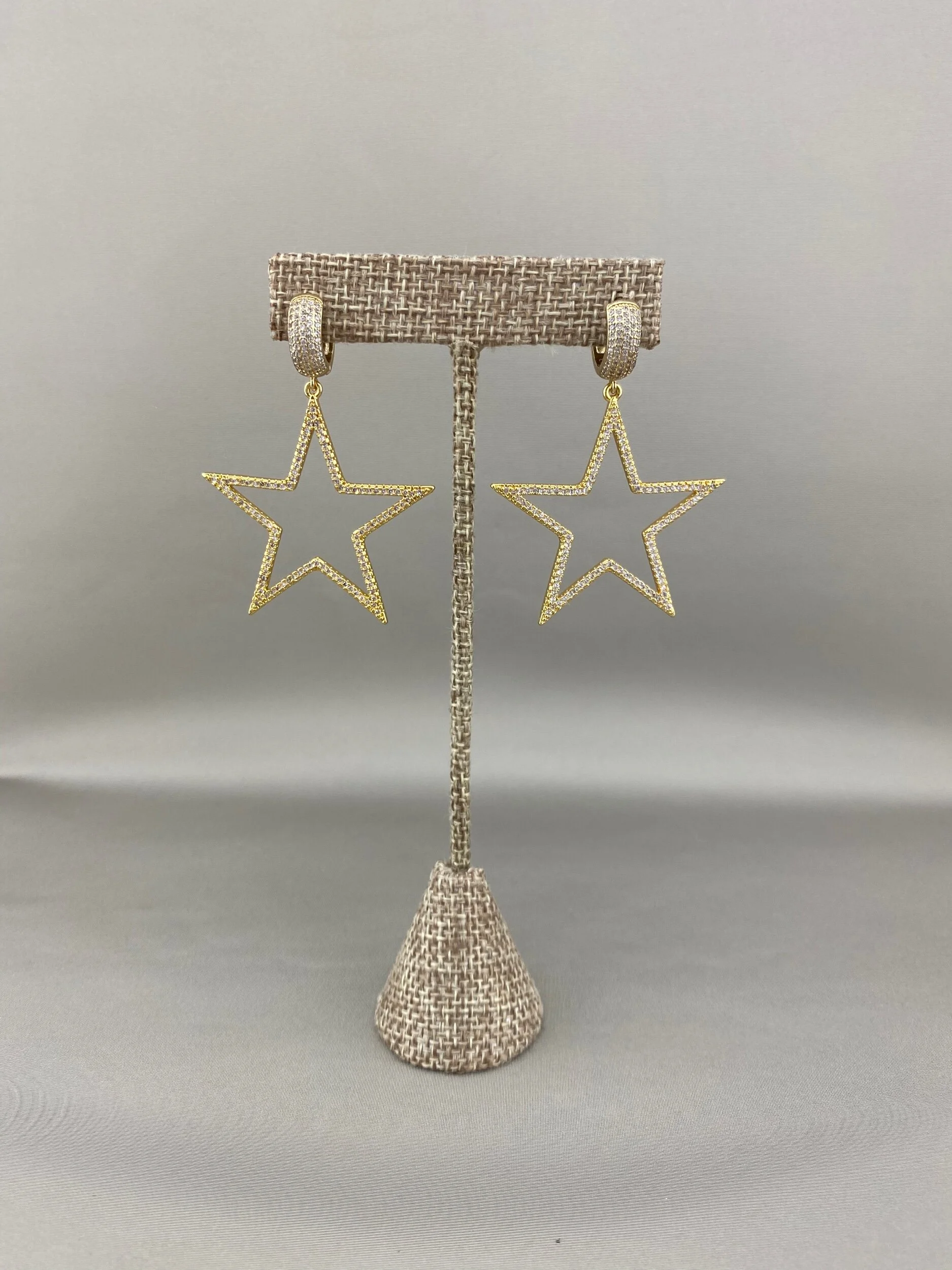 81CB3054-A0C8-40A9-9D96-B4019655EF01