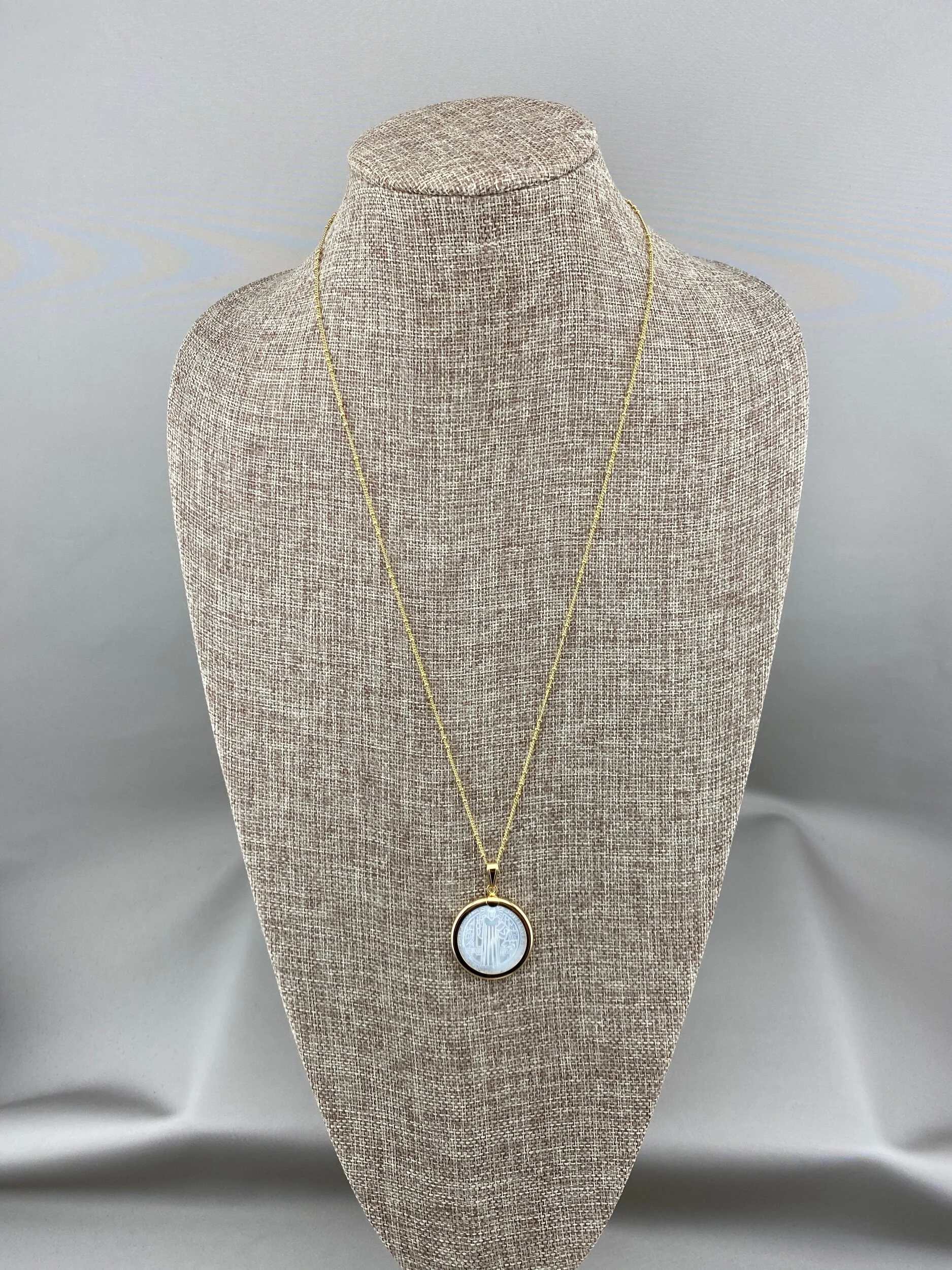 6FE4FF9A-6DE6-41EC-B442-0DDFF701A3BC