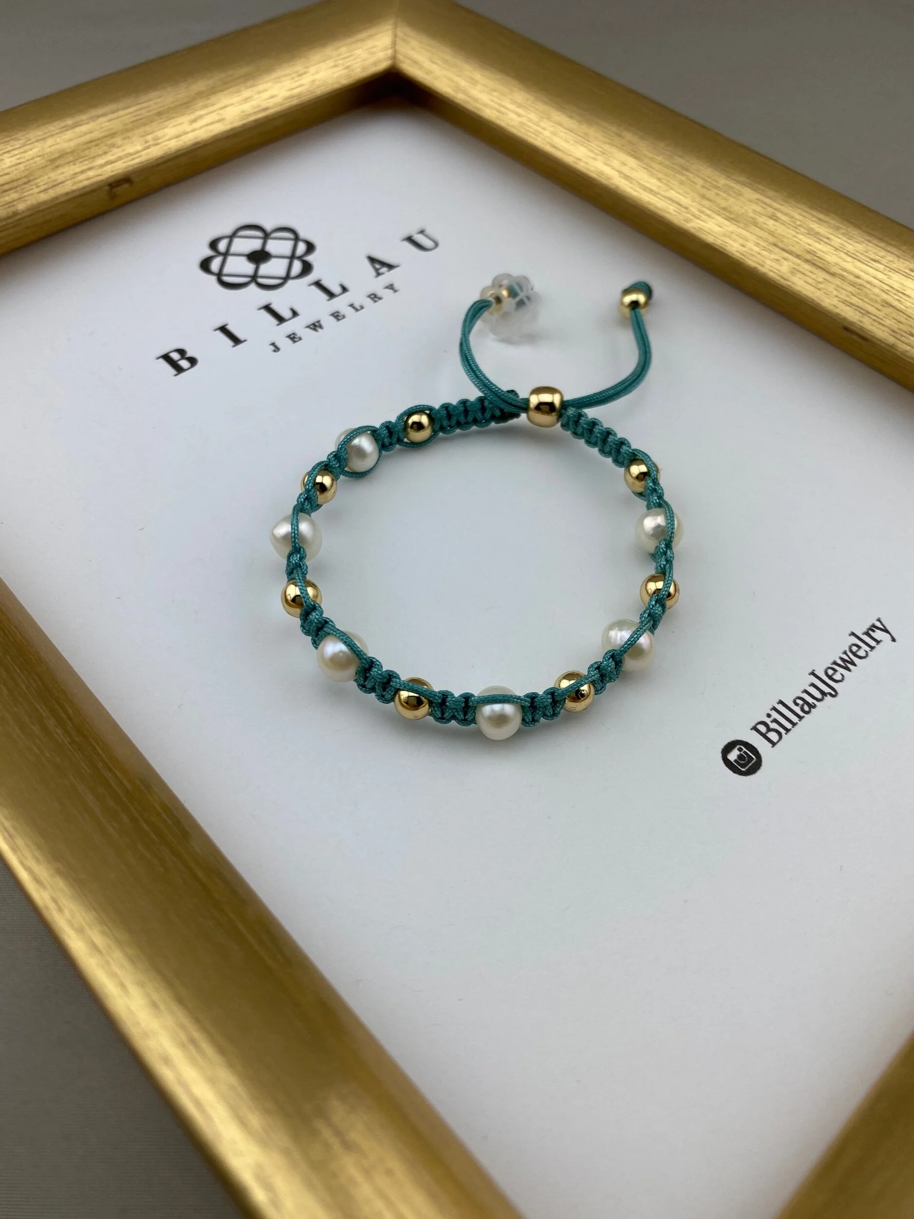 1F9FE545-2A51-4AD2-BE54-F54E56D271E3