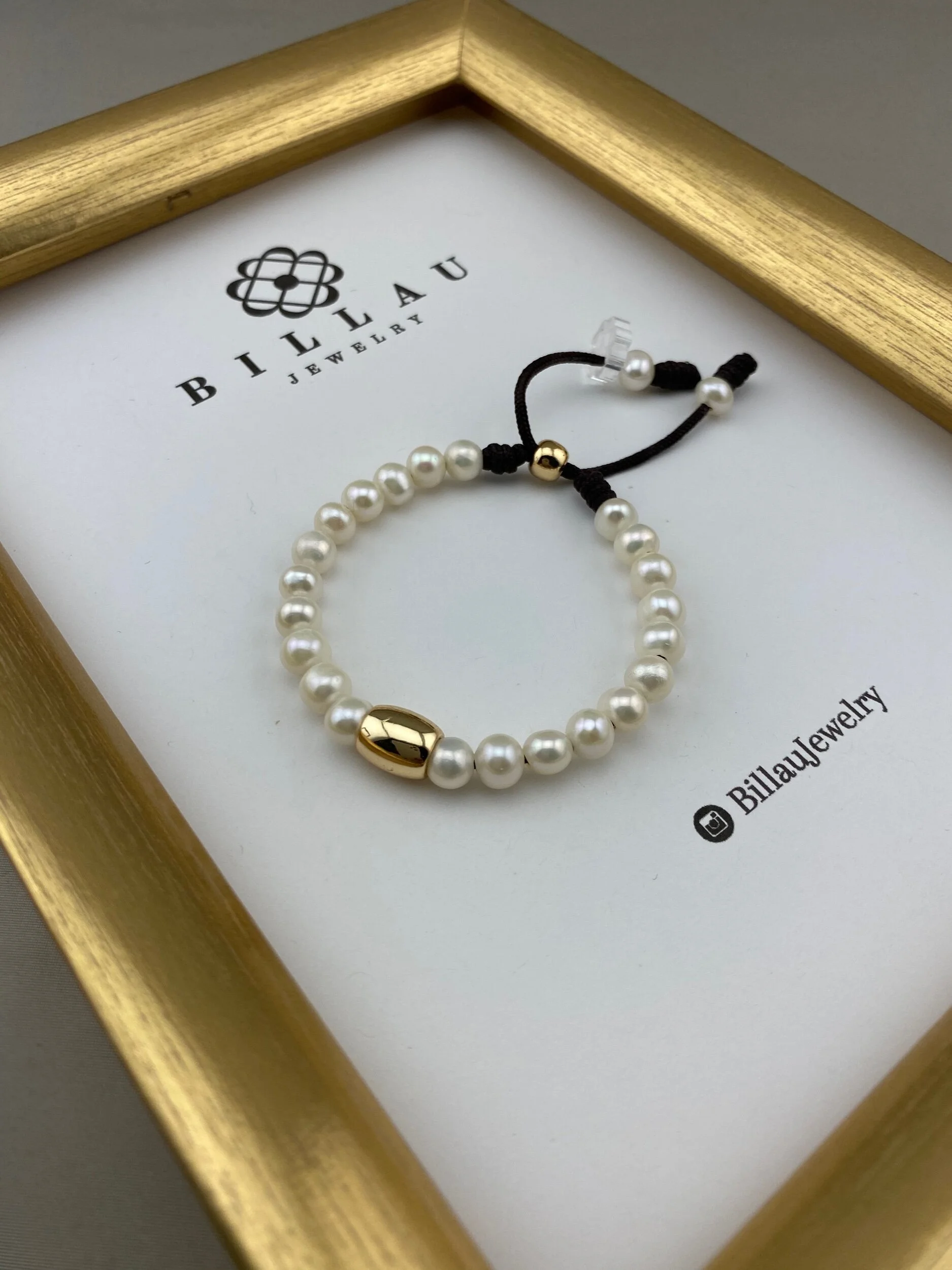 F15A7E54-8D5F-4E7B-AE8C-53D98B4FB6A3