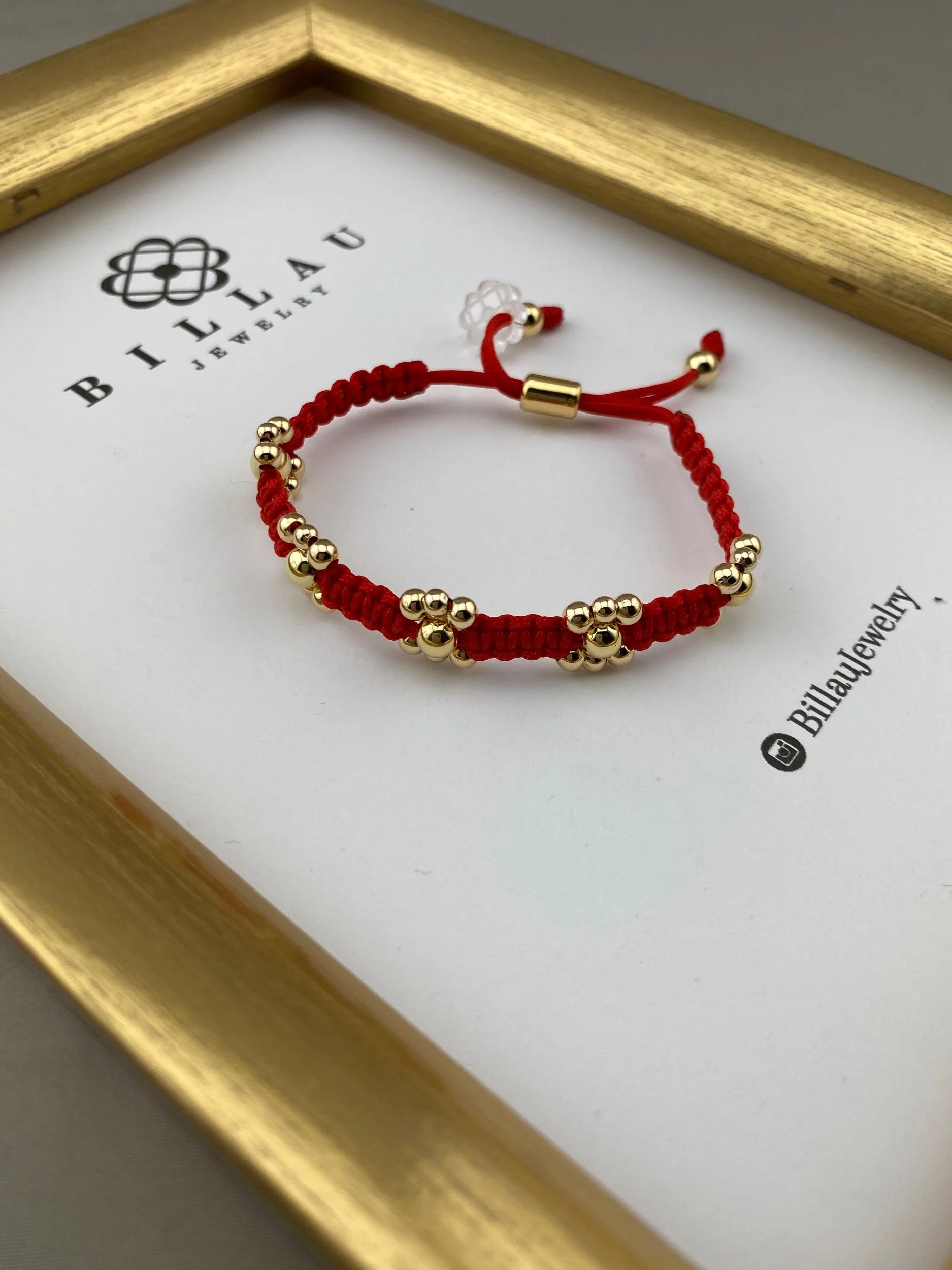 8A37B44E-70F8-4BE4-8B51-211DB938C095