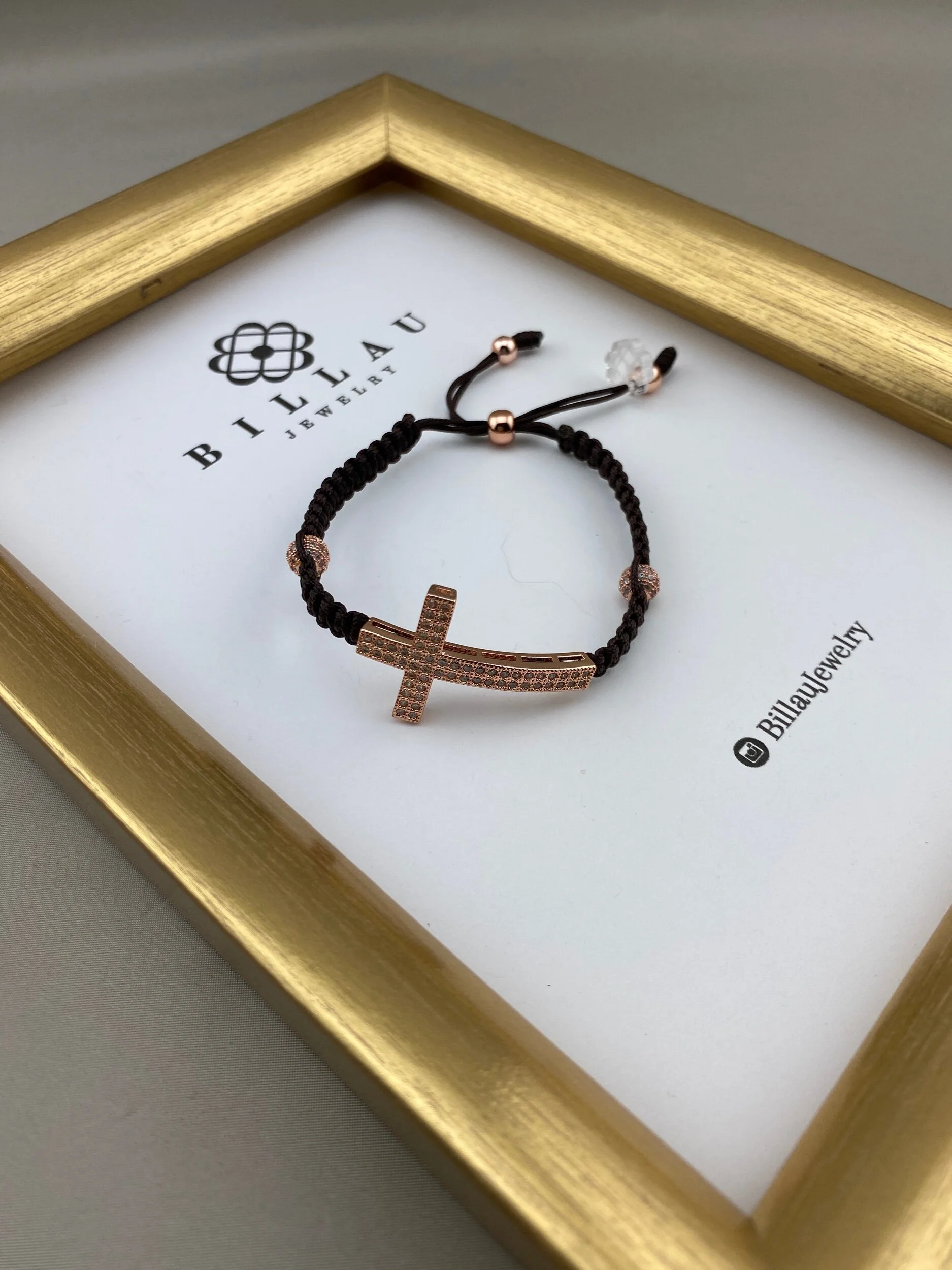 D57E09AA-CD39-4486-81E5-3262AF5507A2