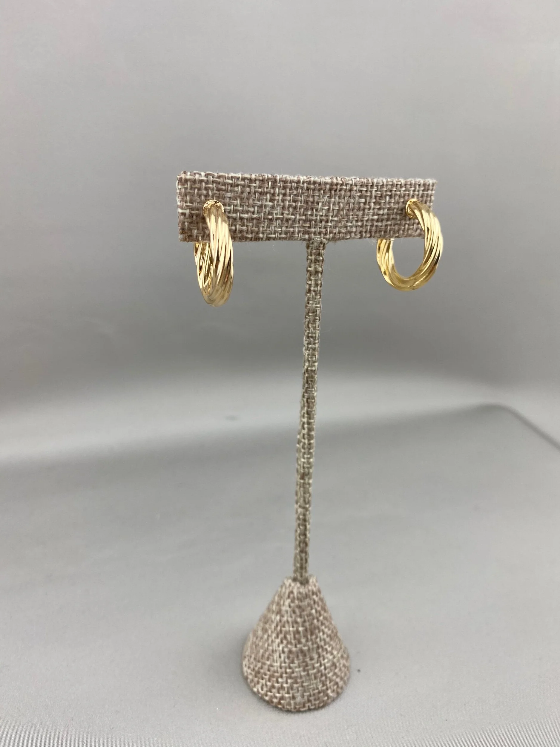 DF892B34-C106-4D18-AF23-571D9231EF63