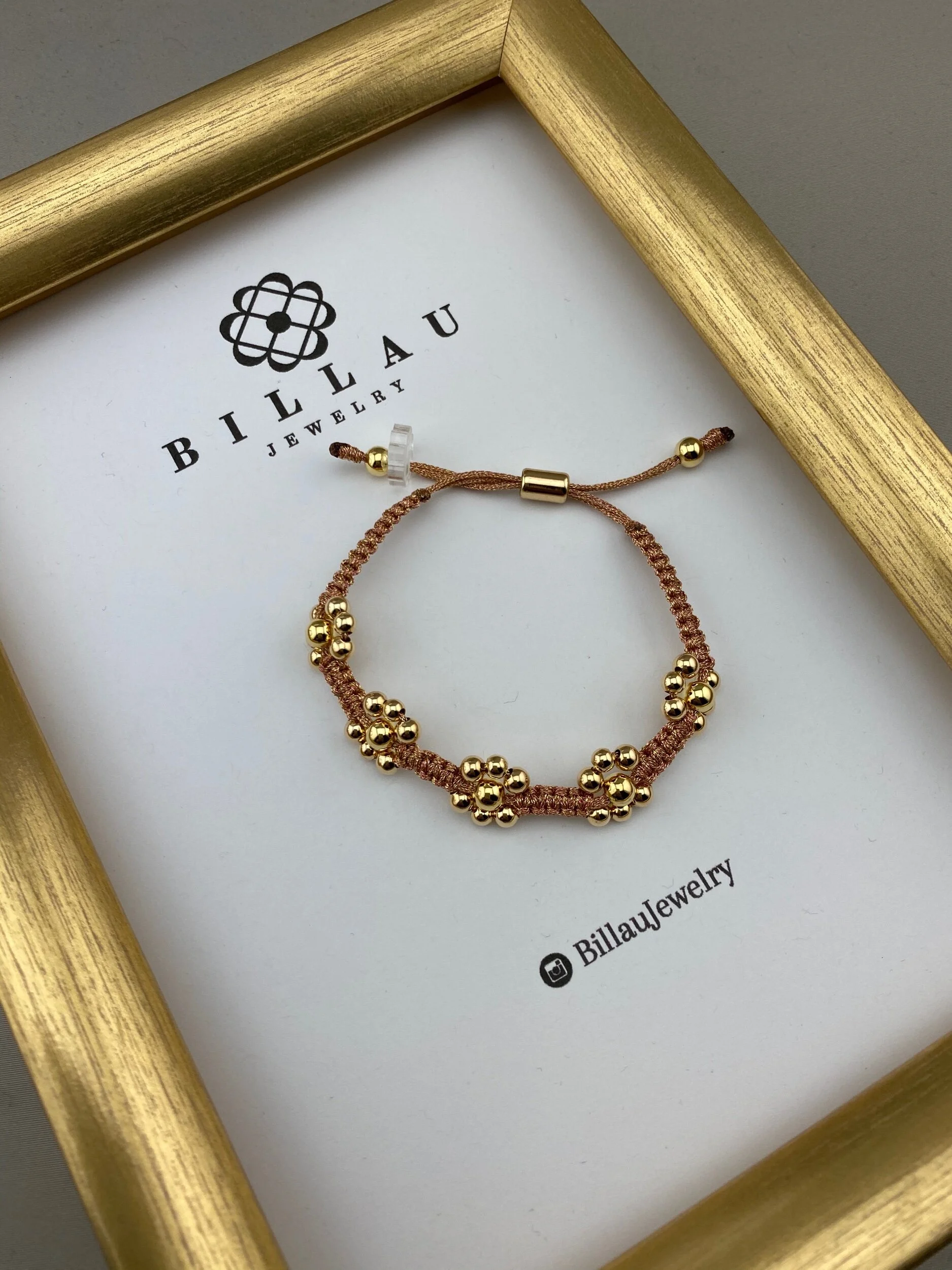 8B8DDA71-6D0E-49D3-B85E-428CBBC77169