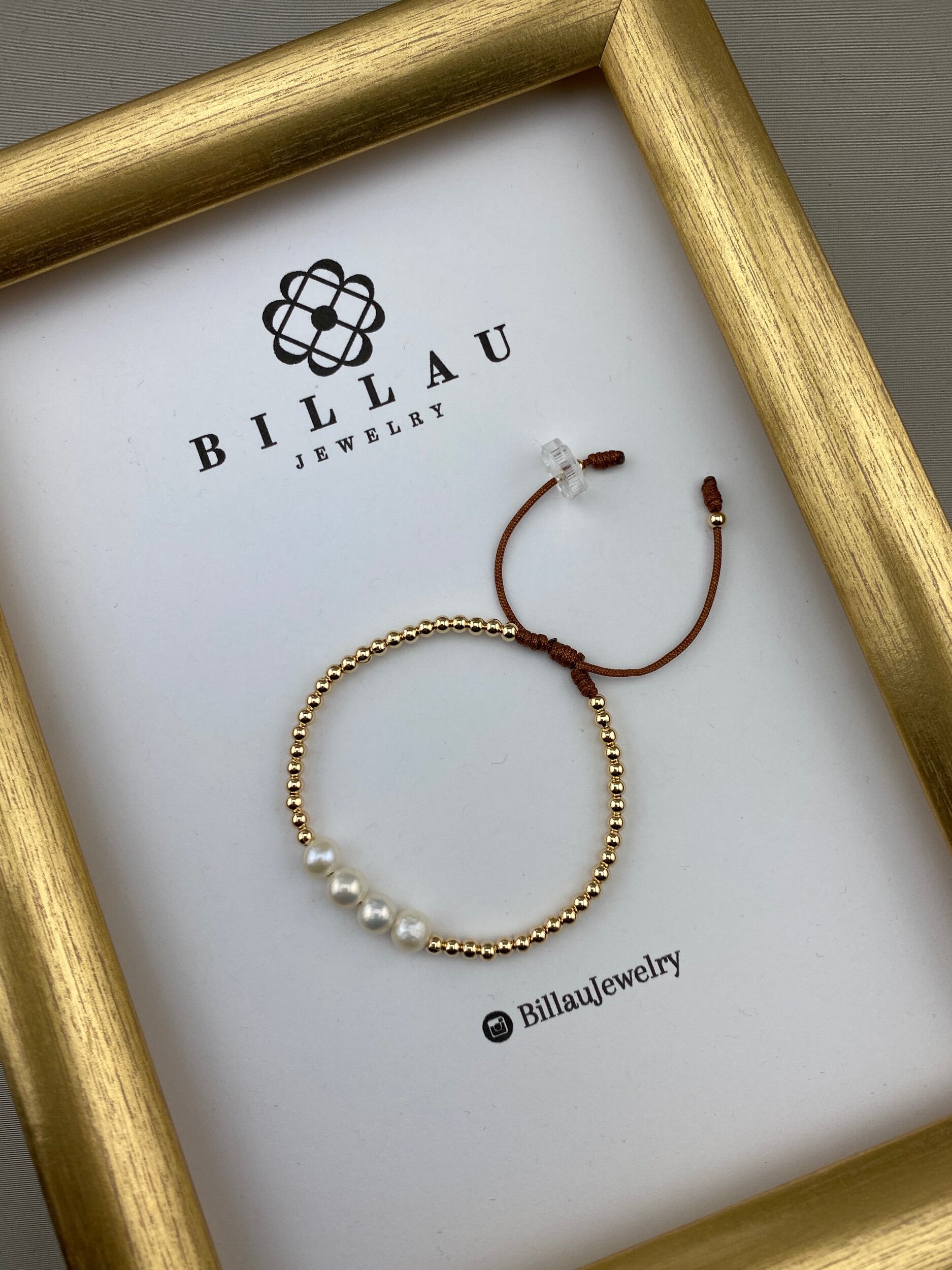 0C4E59EC-0FC0-4A82-A3DE-038BF3C93431