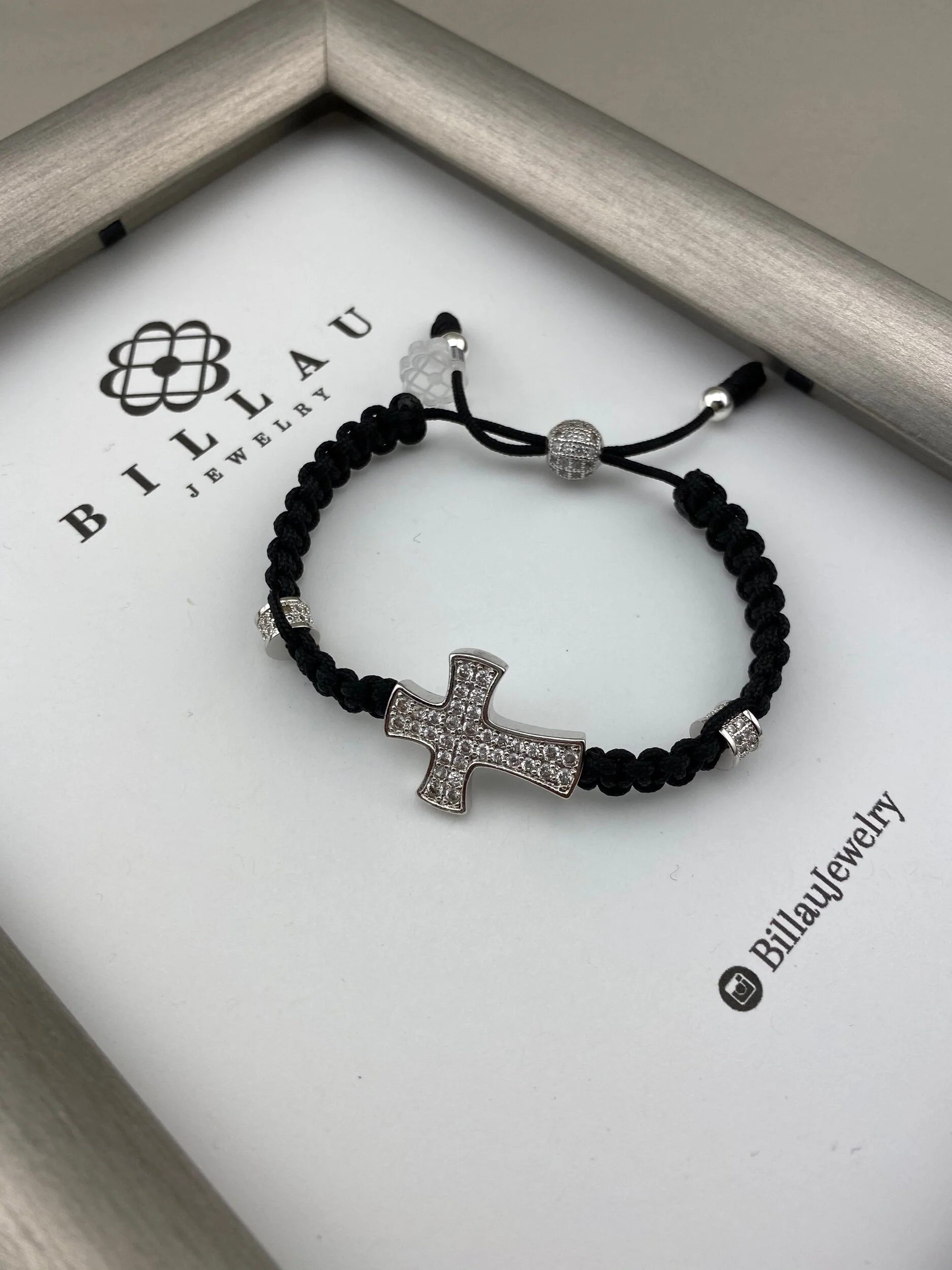 2135BB77-ECFD-4C88-8E3F-D0C4EBDF9D3E