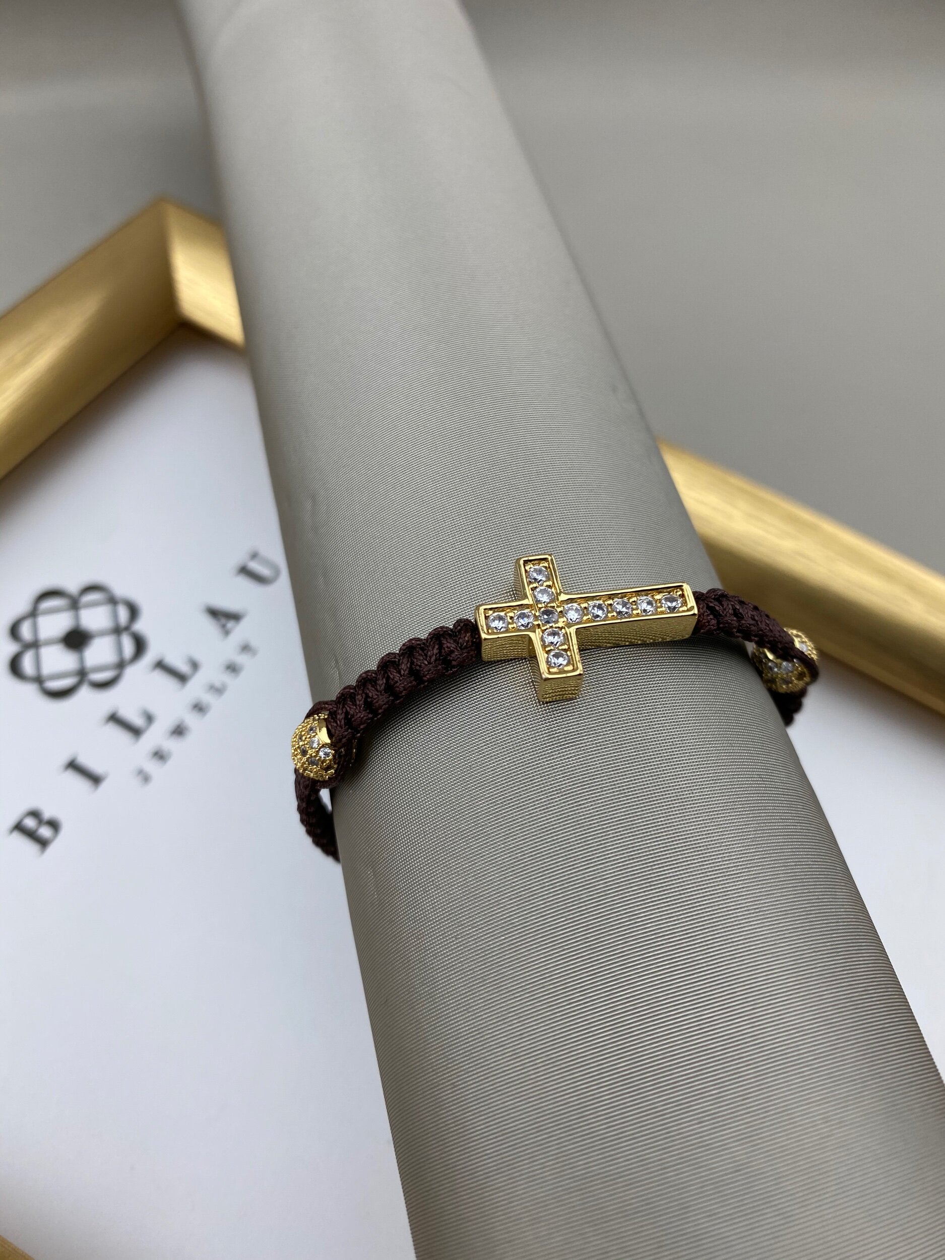 E5898720-DD36-41C7-9A34-B43F8B195AFF