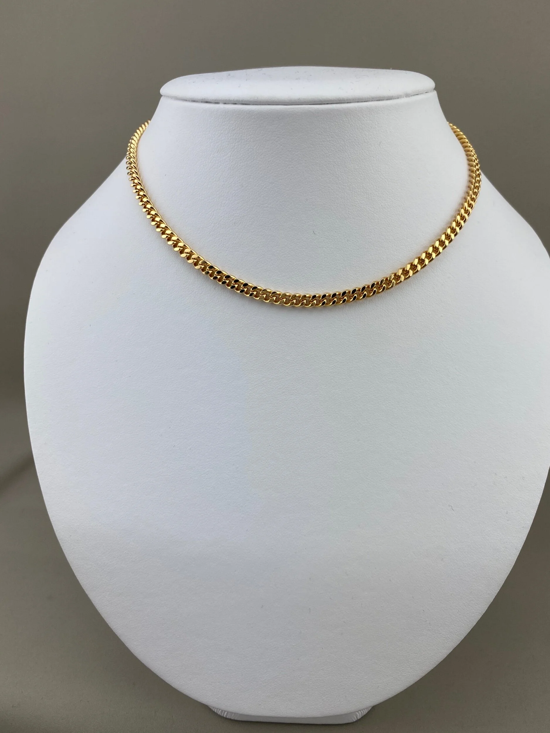 23709F11-D610-43F9-B4A5-F5A5D019D3DB