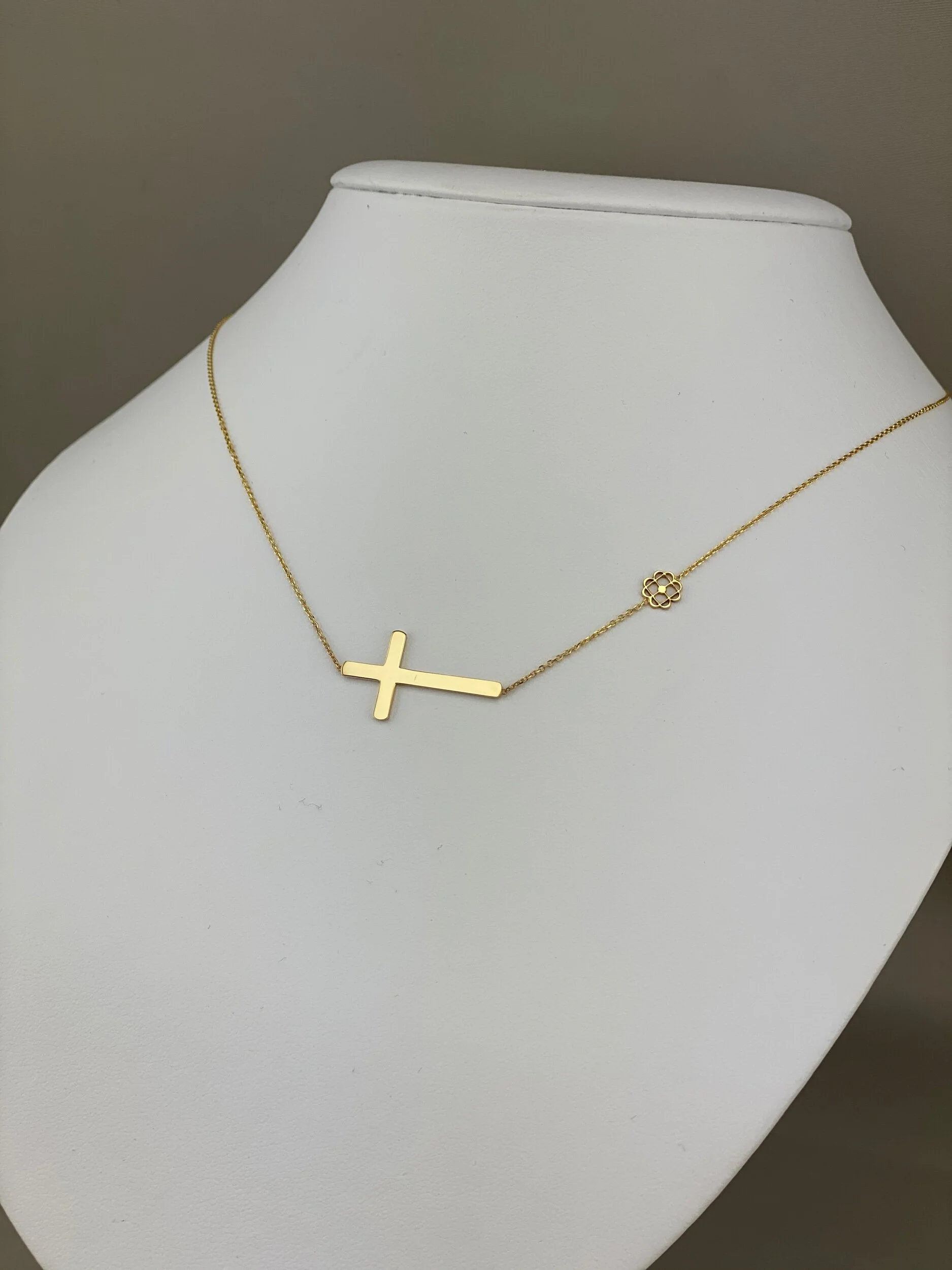 DAF350C1-23ED-4884-8701-EA7C943880F5