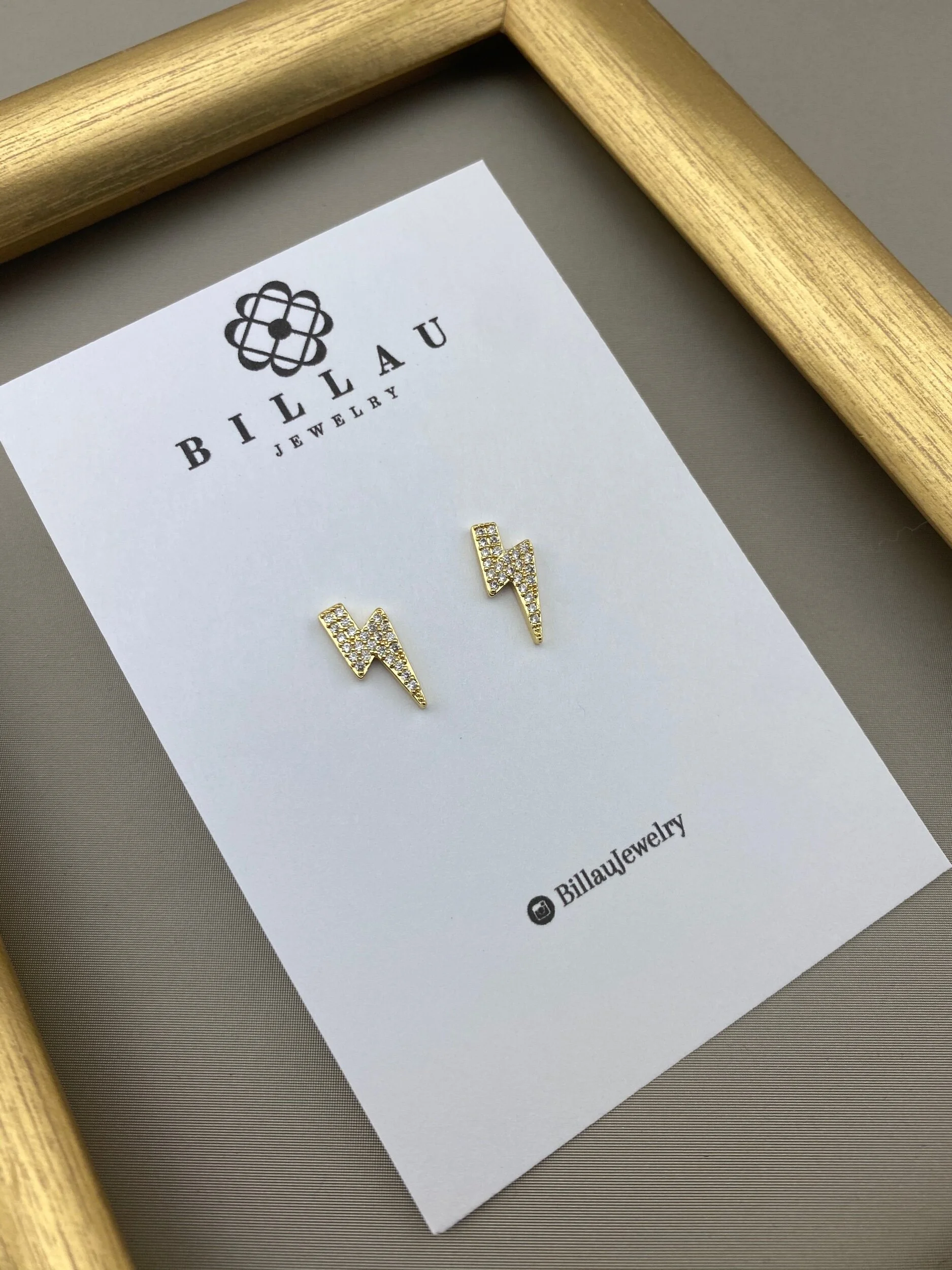 AEC32E56-359A-4EBF-8212-CA53045AFB42