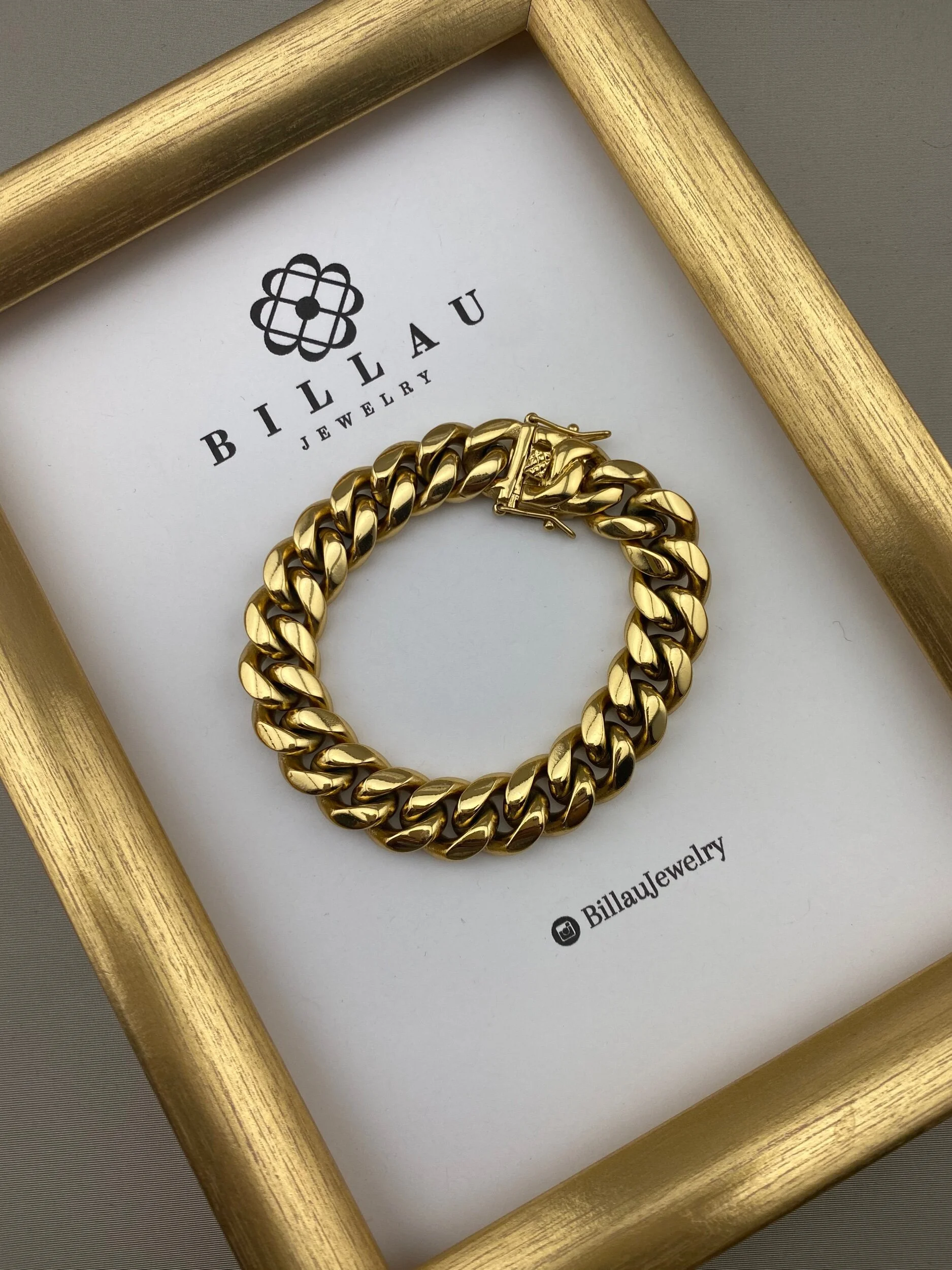 F12D0EB0-022C-4413-97F8-B3C4BDA6DC11