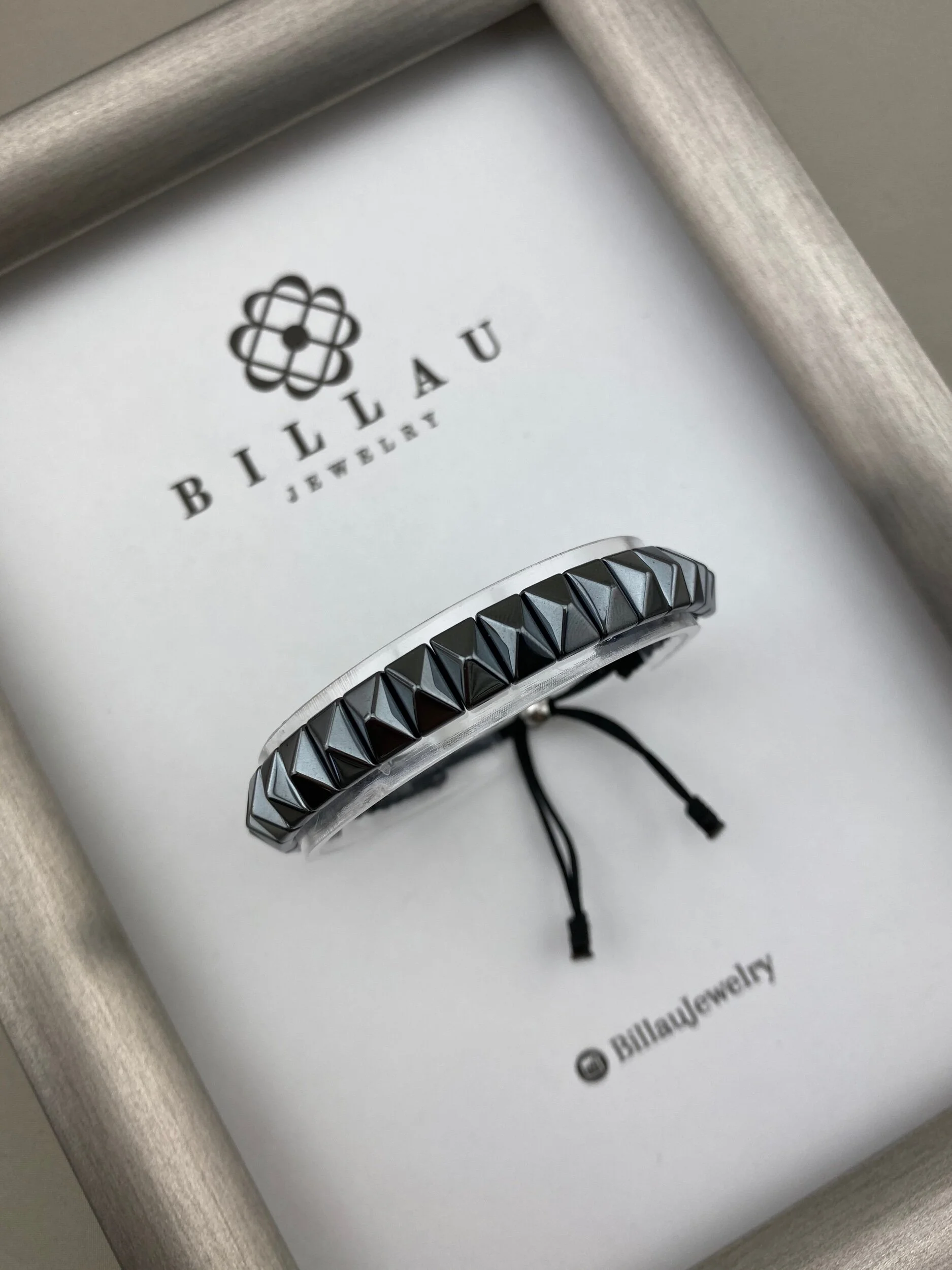 AE01CEFA-2C4E-4FD8-9C12-92FAA5480B26