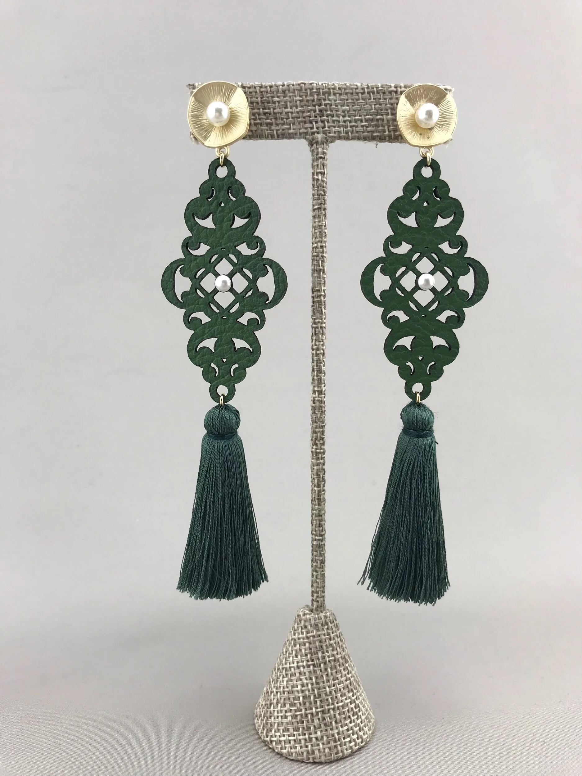 1BC76B15-C69C-4F25-820D-149559B37A28