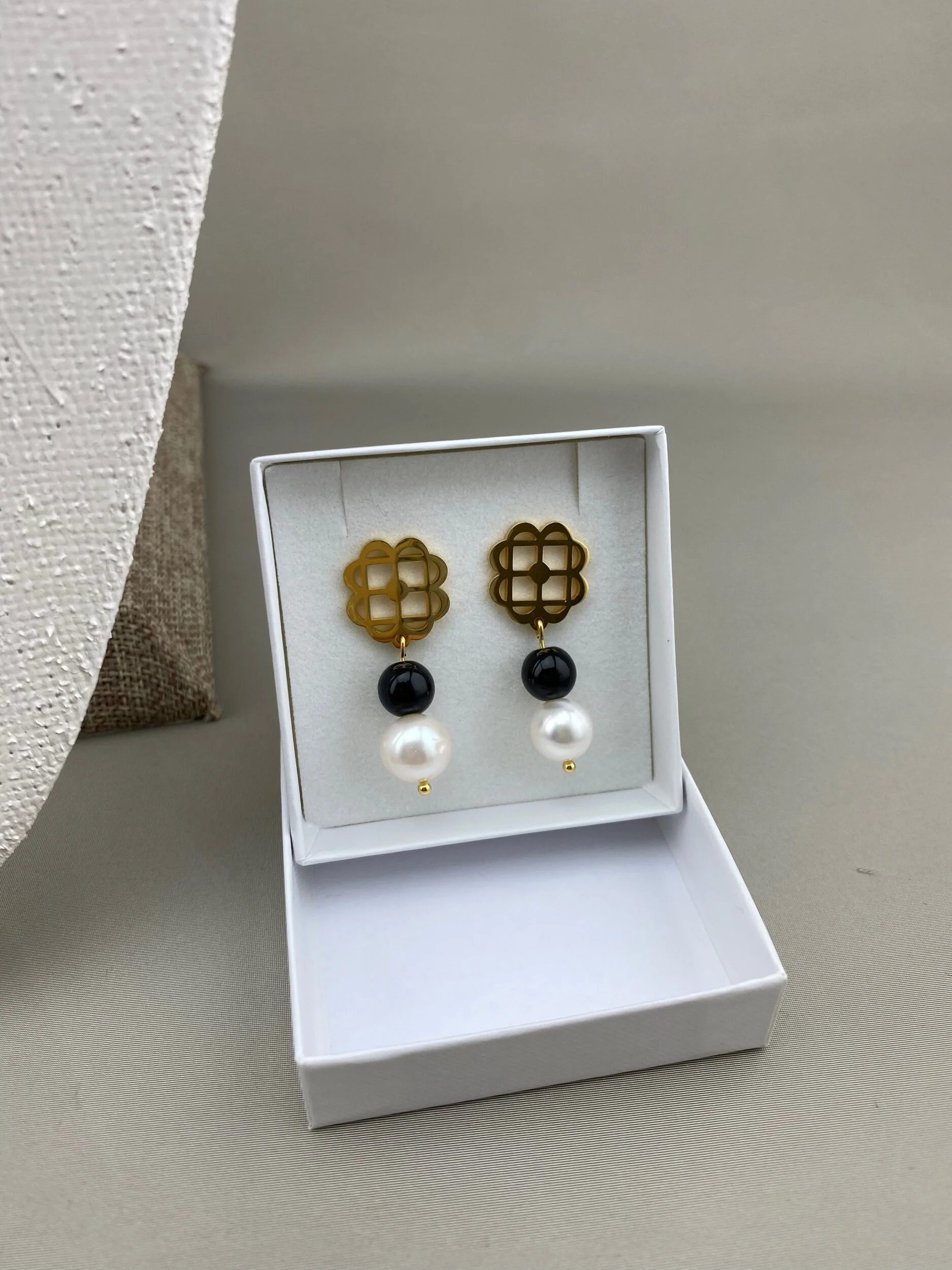 59568784-AFDB-4CFB-AA5C-CCC5D7D7E8C2