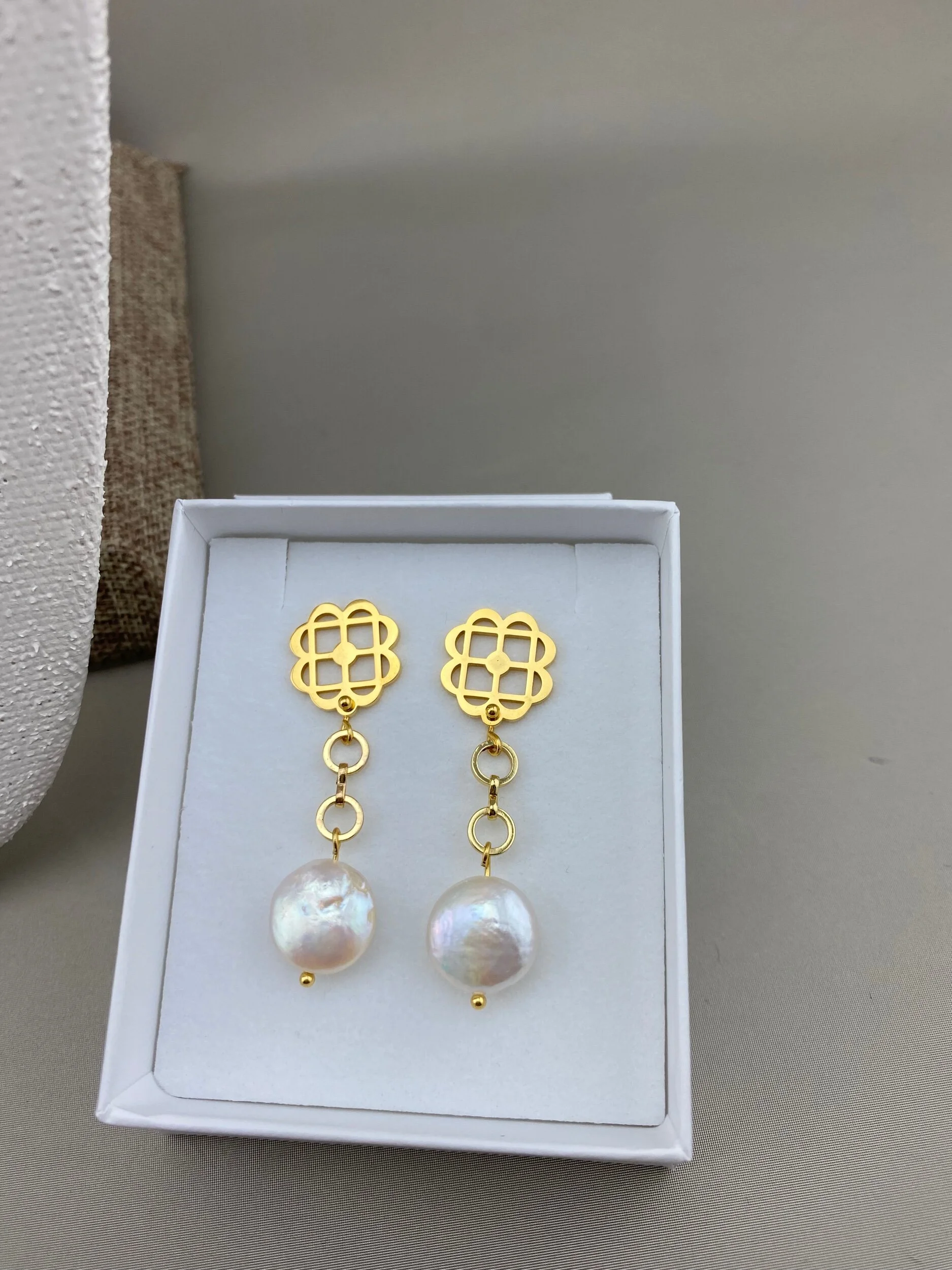 5E120094-12CD-4EF0-B8DB-9B37540C5B47