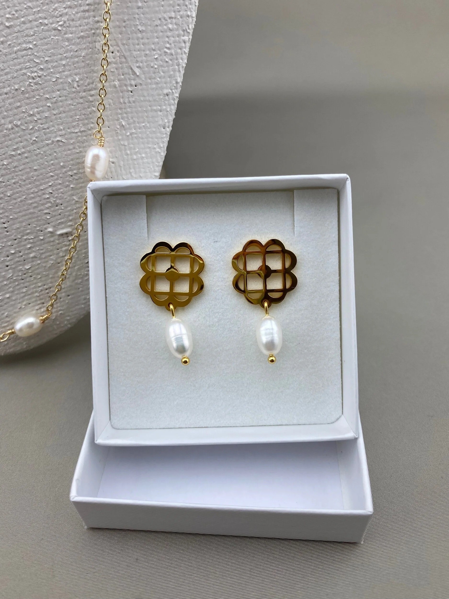 385B376D-C2FB-4293-80C8-AFB22FF61C5C