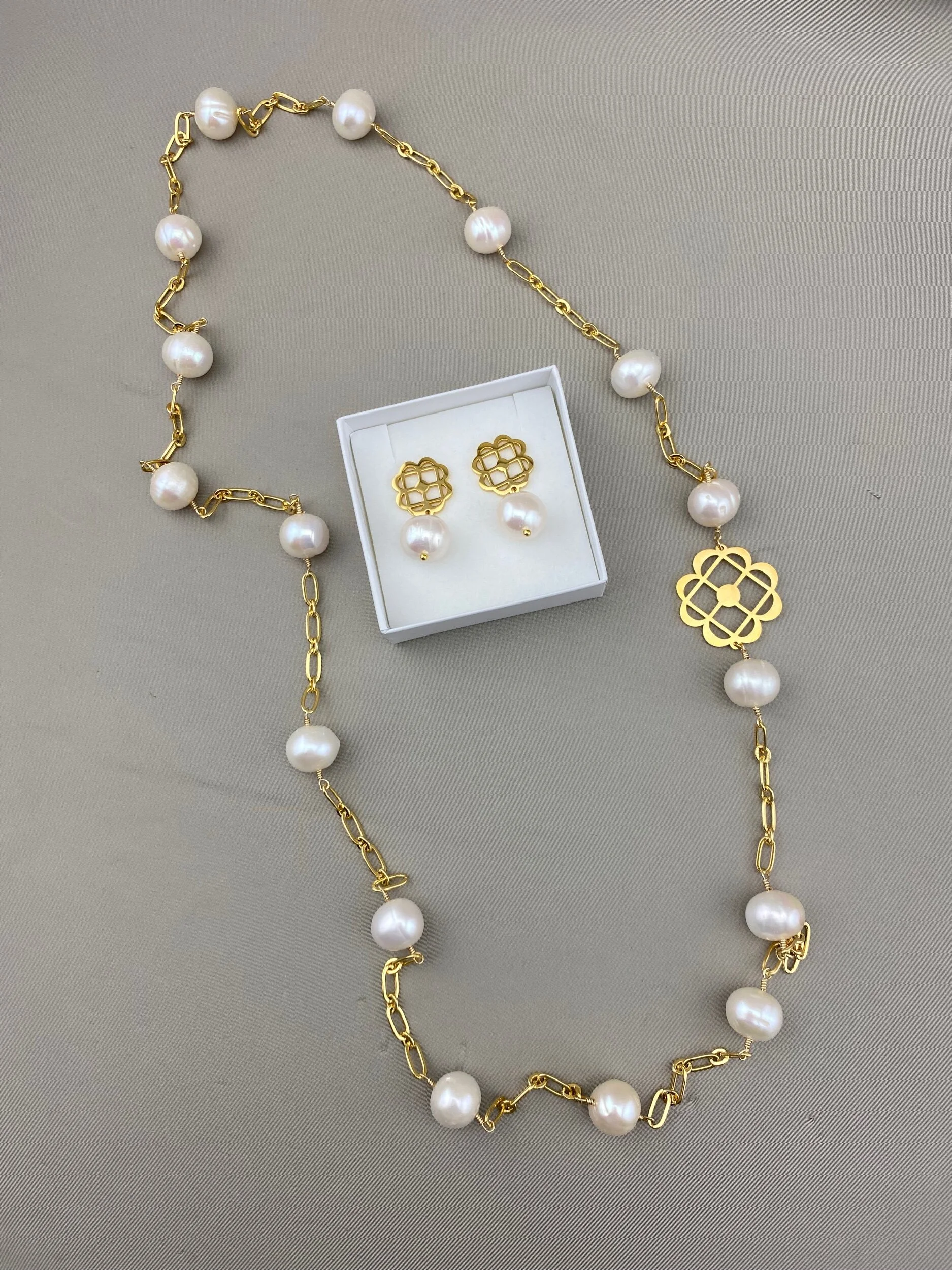 8B84611D-34F9-4D69-ABBA-72112C6D85F7