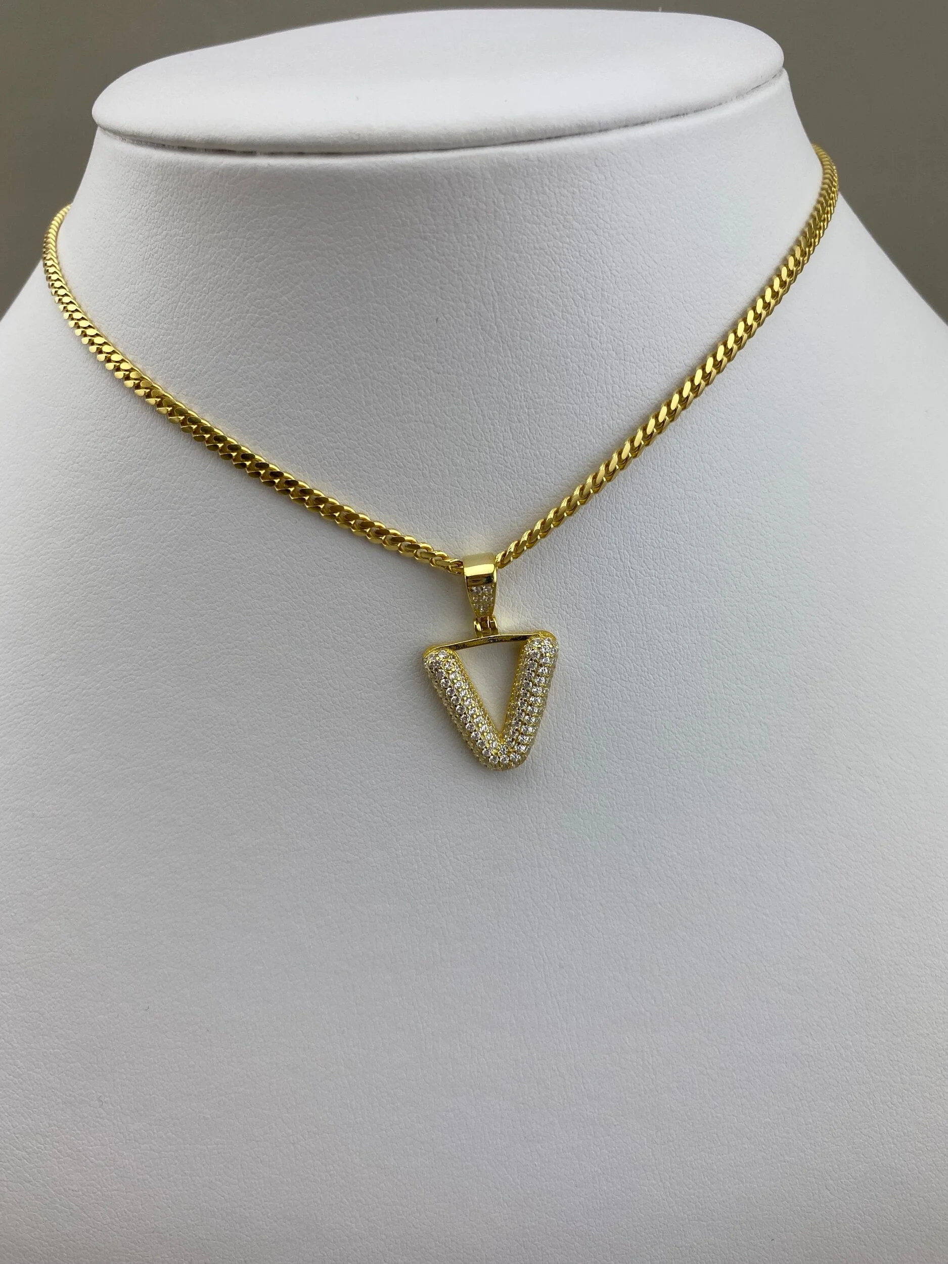 5F6313DF-3C92-4643-A9E2-7F55127F9CEA