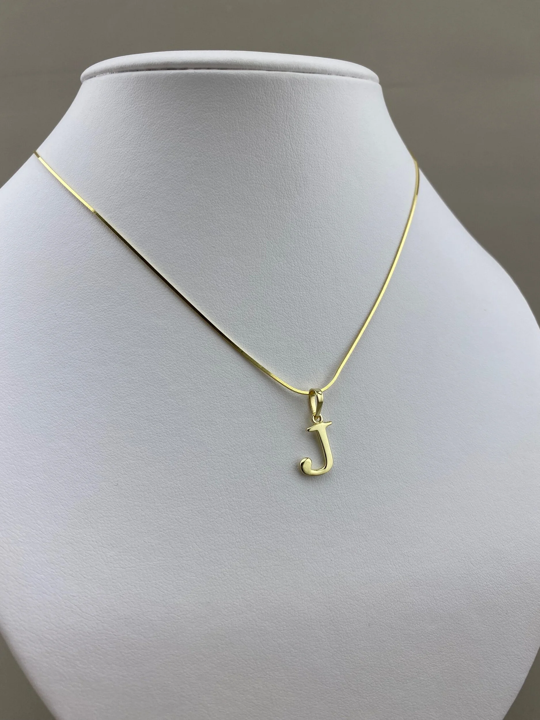 68BB05EA-330B-4DA9-8D23-2FEB334F8A12