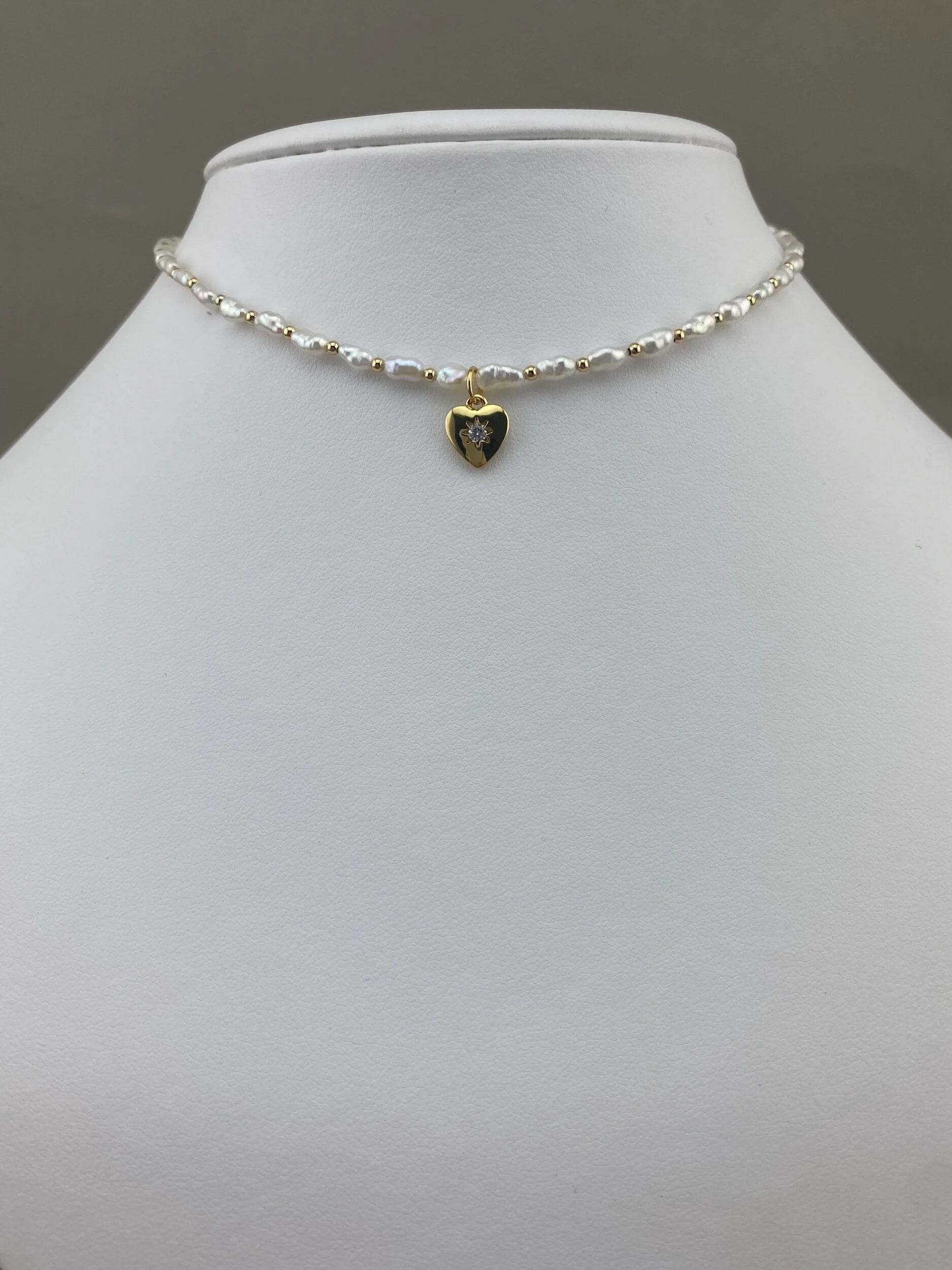 30B0D2B5-05F6-424B-85E3-B816F25B48A5