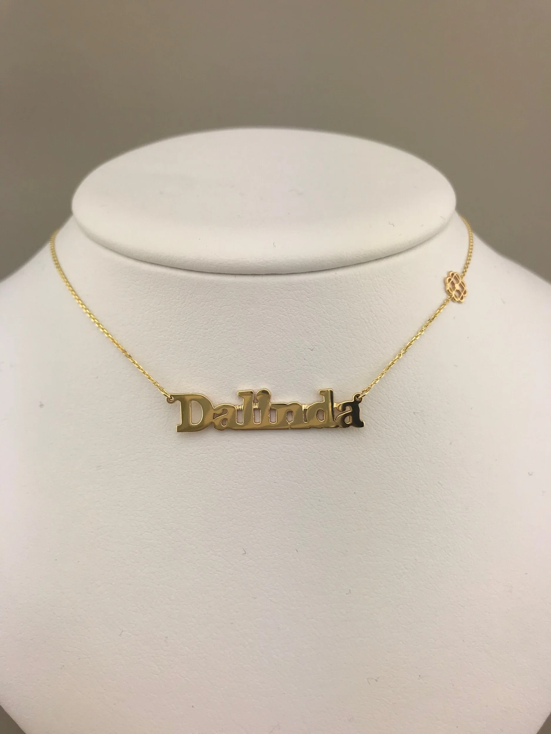 A76FF9D8-2DD6-4BA1-997F-433629197A4E