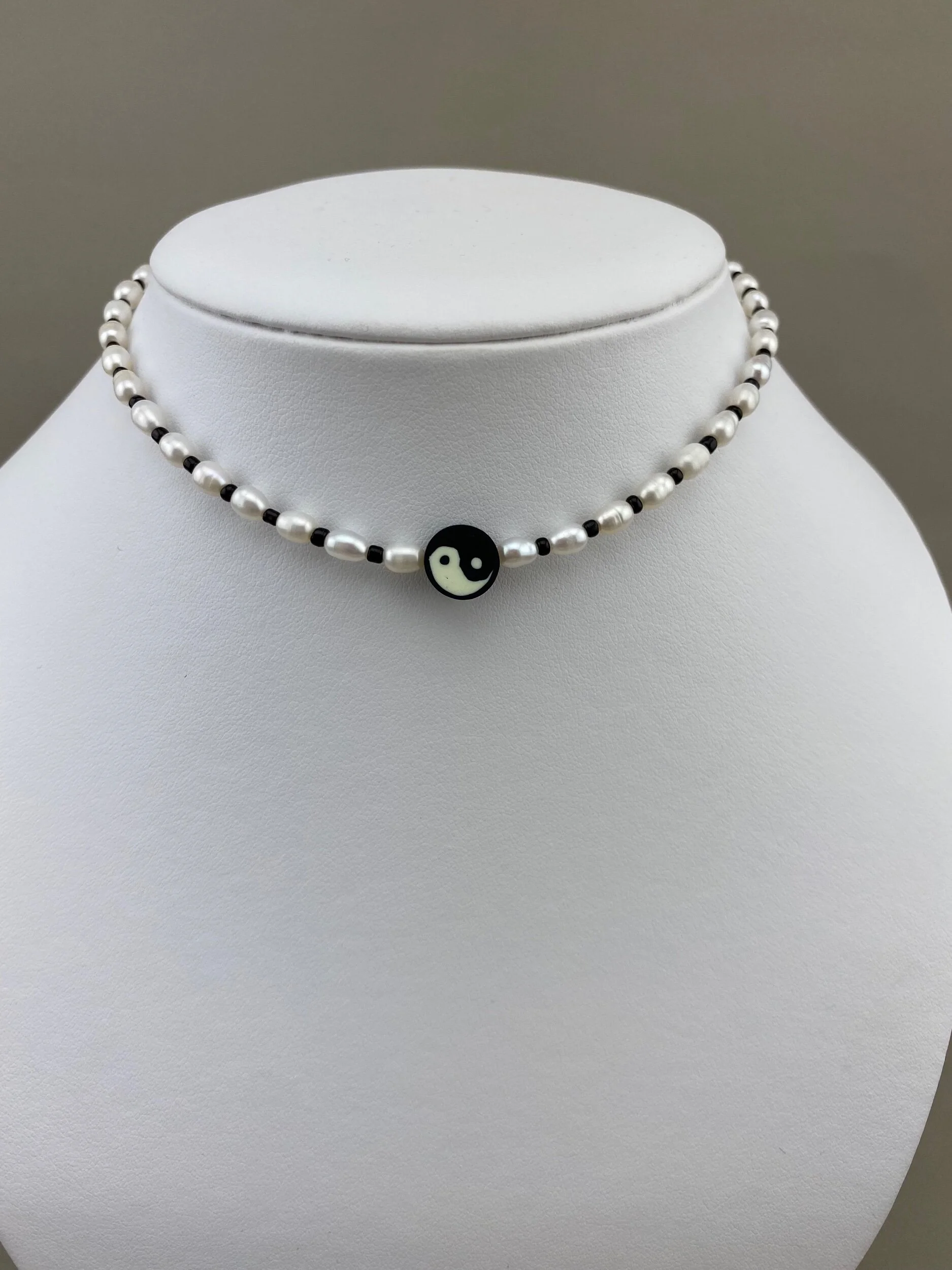 906B8C6B-FD2E-4DE8-B60C-E878C09084AB