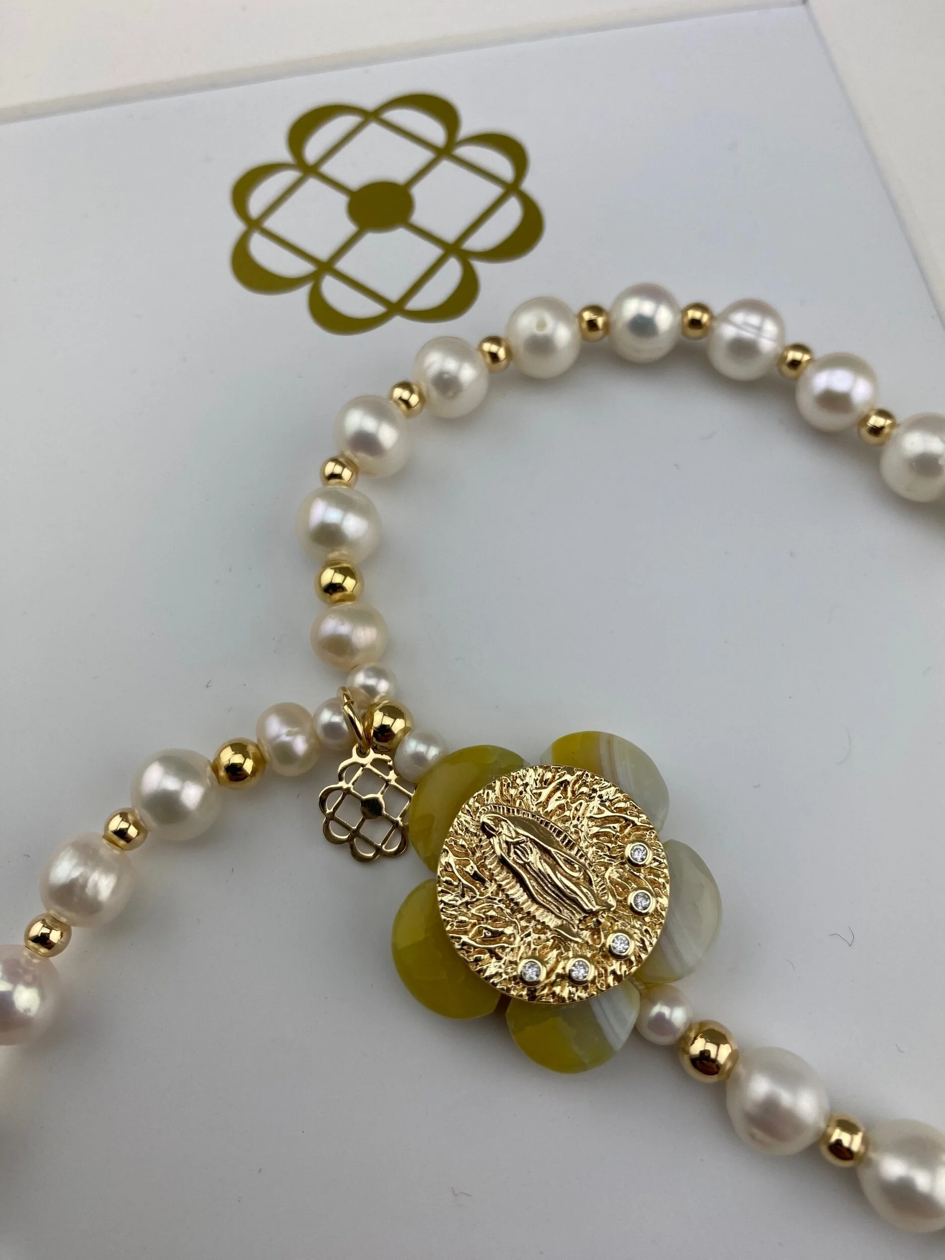 24CB6438-1FCE-4AB2-8242-505ECDC5EE26