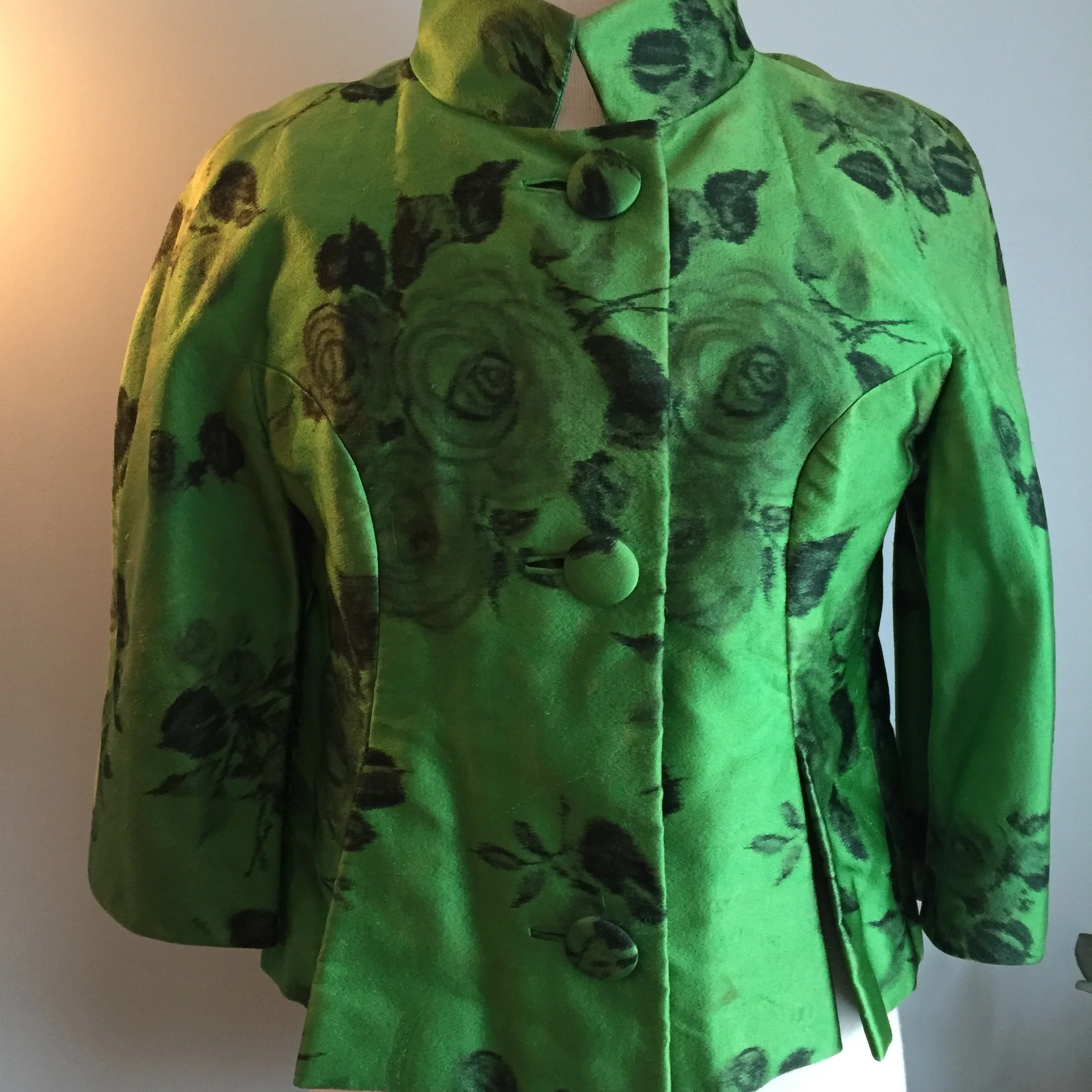 Vintage Henri Bendel Green Silk Floral Print Jacket (Medium-ish)
