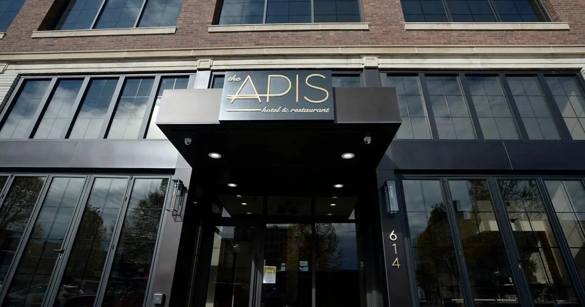 Hey all! We&rsquo;re super excited to be partnering with Ken Murray and the Apis Hotel for an open-to-the-public wine tasting Saturday, September 16th! The Apis Hotel and Restaurant is the premiere spot for all things food and wine in Kenosha, and th