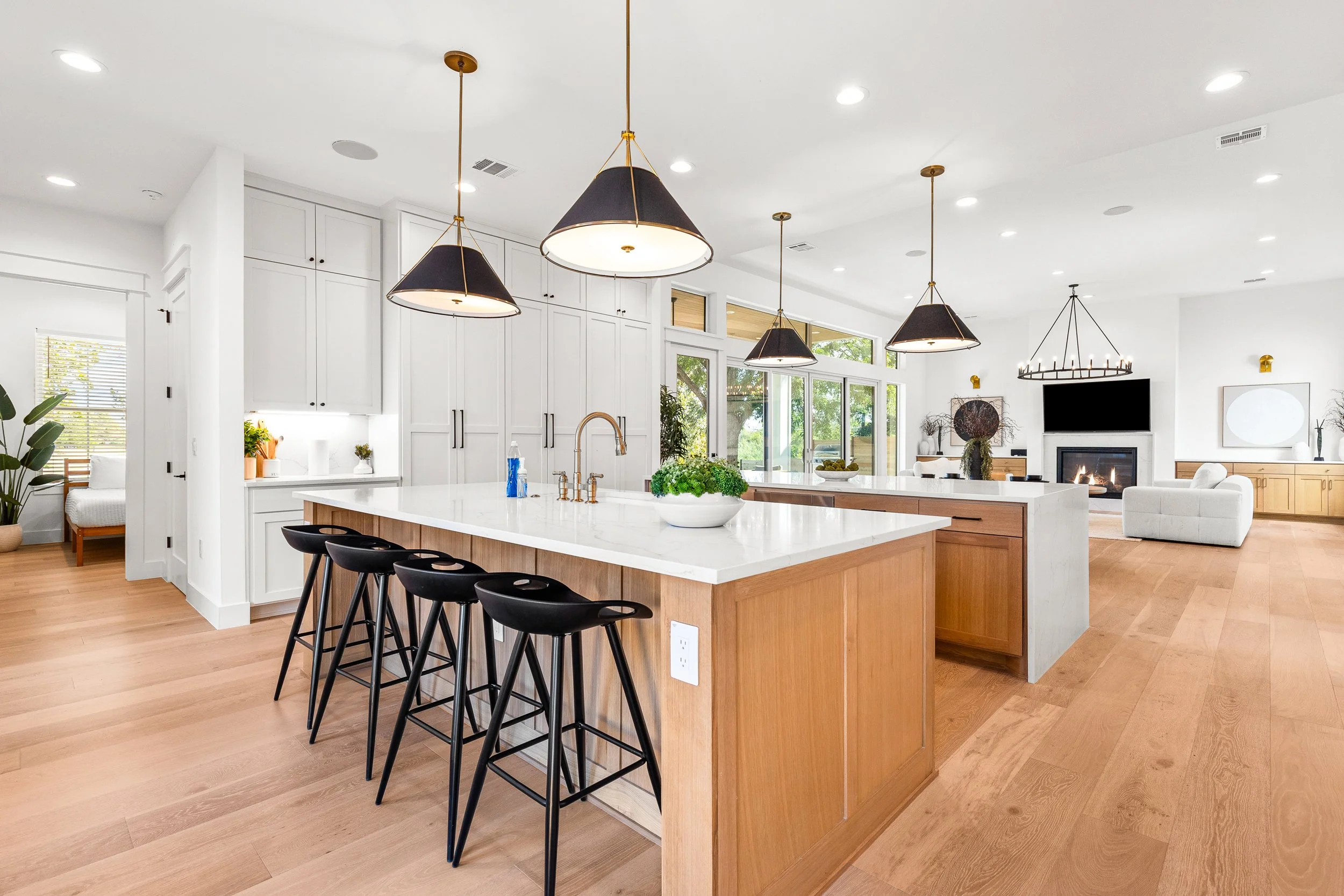 elucidate estates - 5702 penick dr-120.jpg