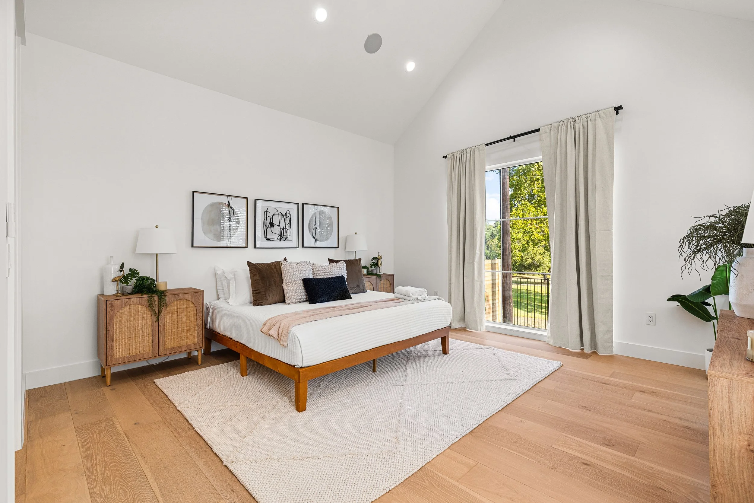 elucidate estates - 5702 penick dr-132.jpg