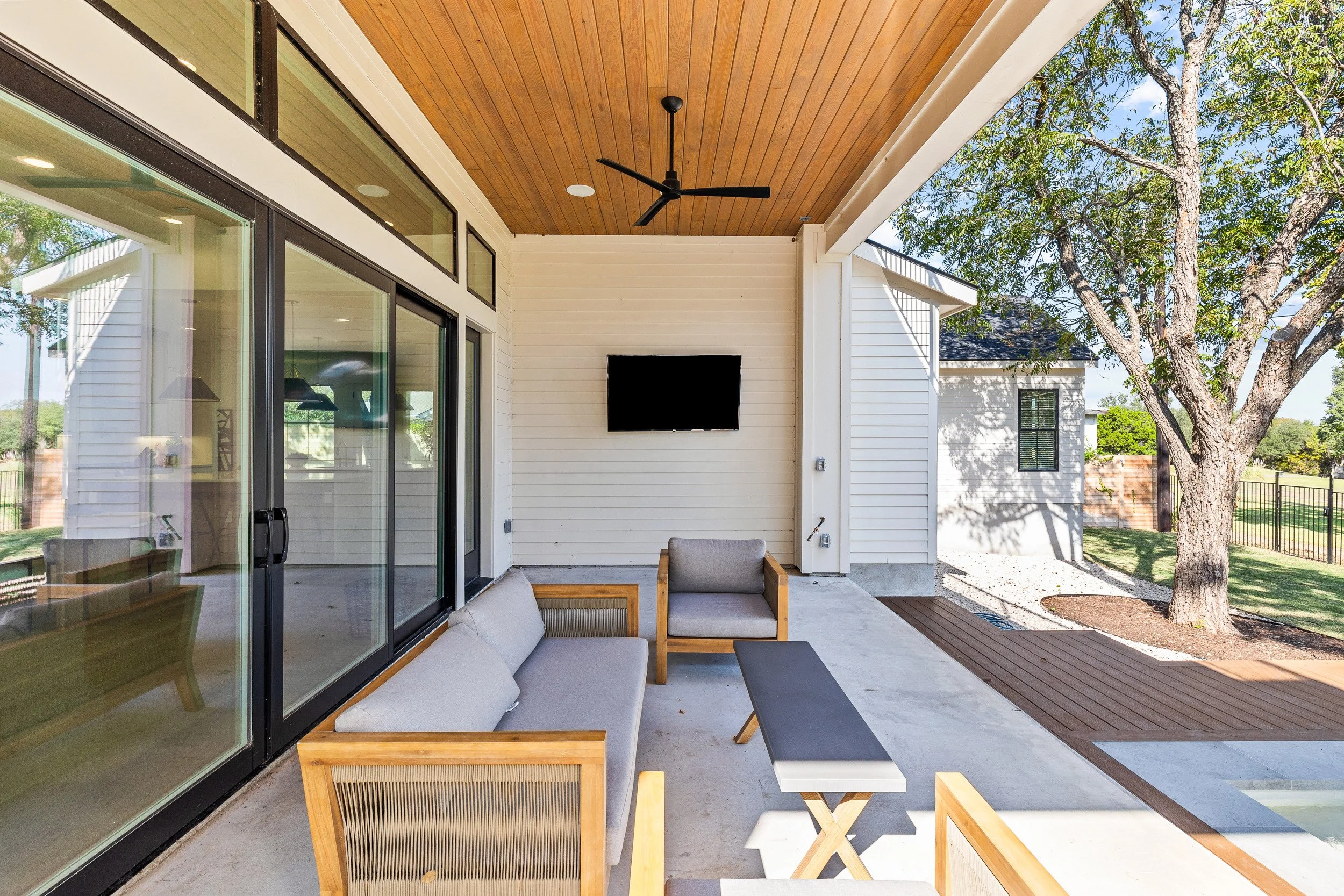 elucidate estates - 5702 penick dr-181.jpg