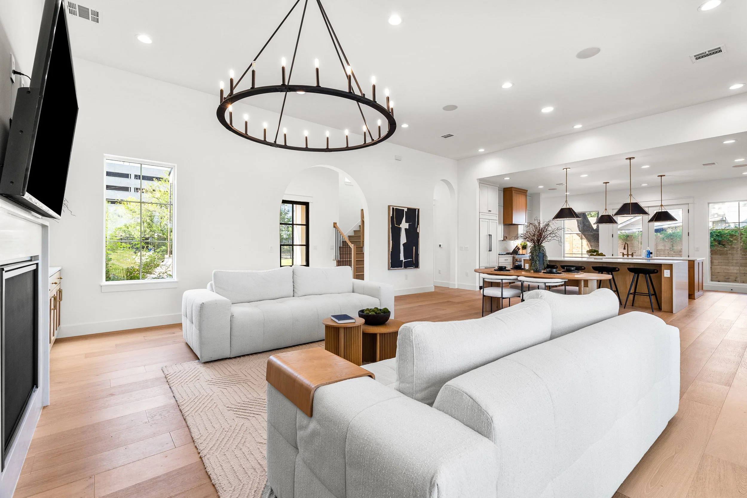 elucidate estates - 5702 penick dr-113.jpg