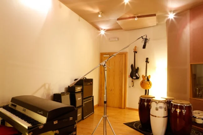 bcStudio4.jpg