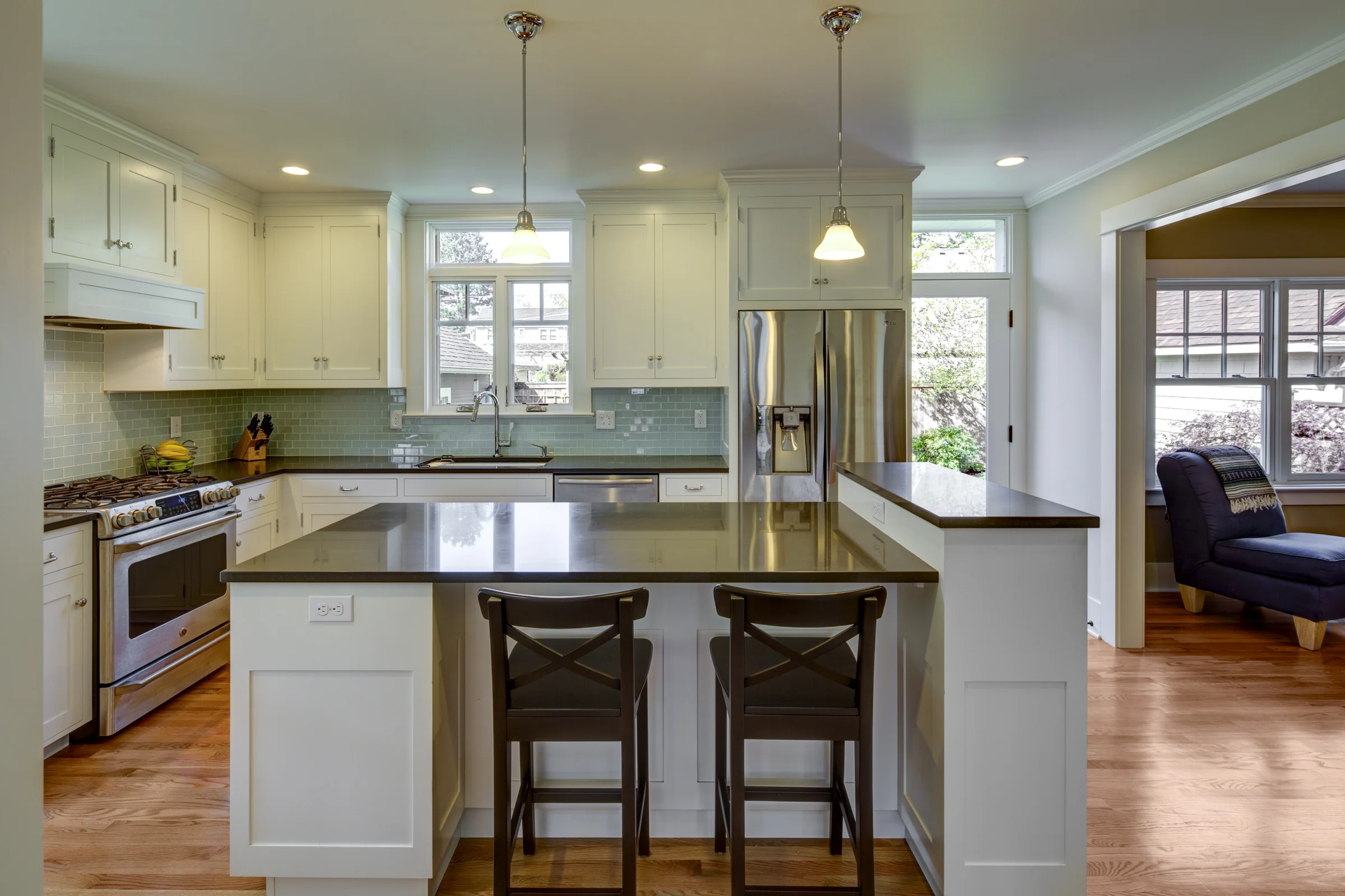 Transom Windows Provide Additional Daylight