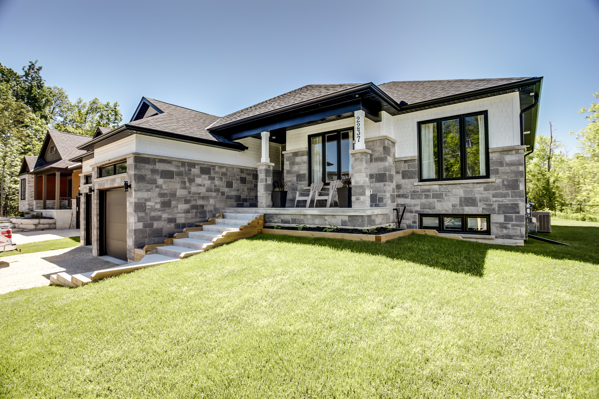 029-VanderMeer-Homes-websize-1630.jpg