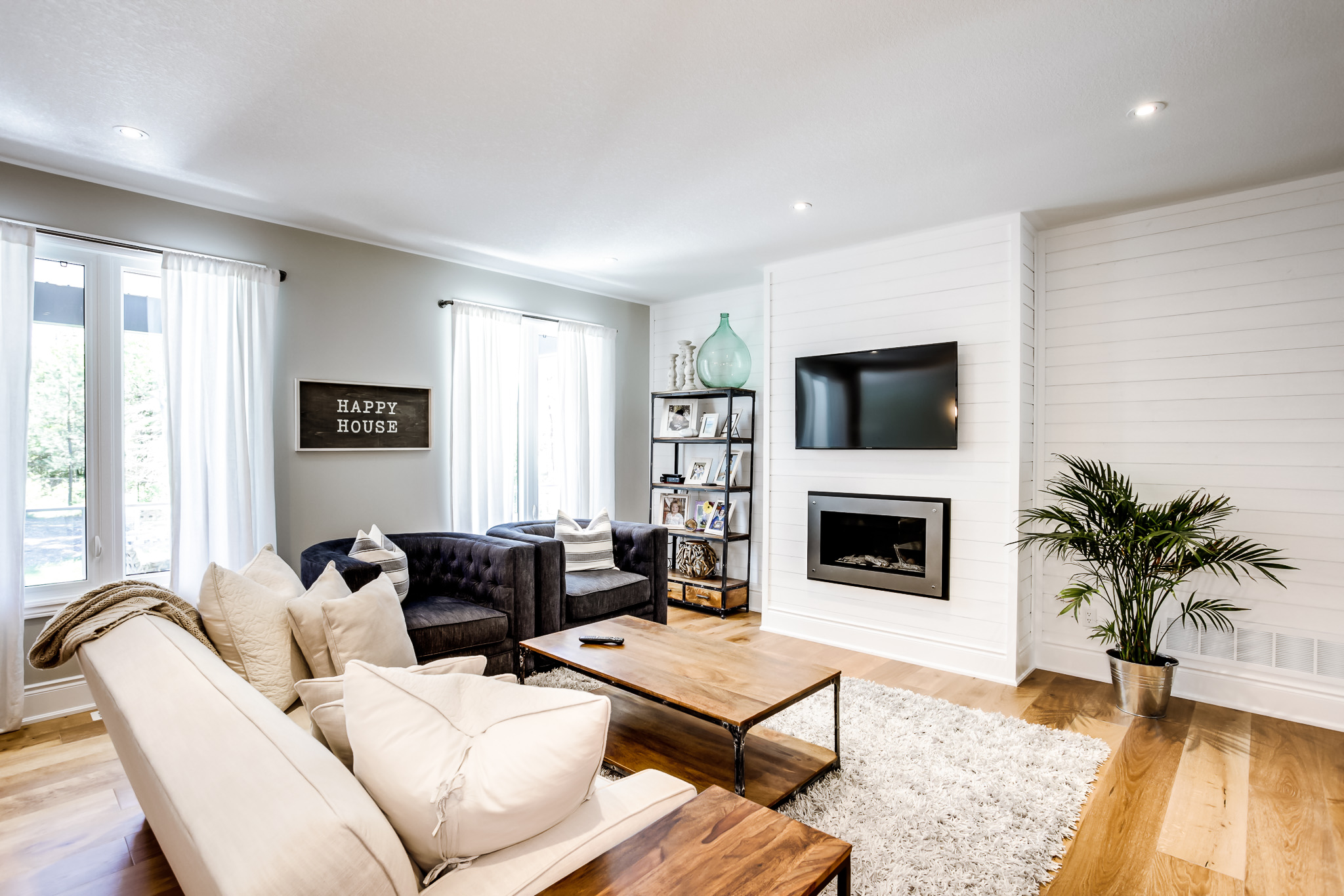 044-VanderMeer-Homes-websize-1680.jpg