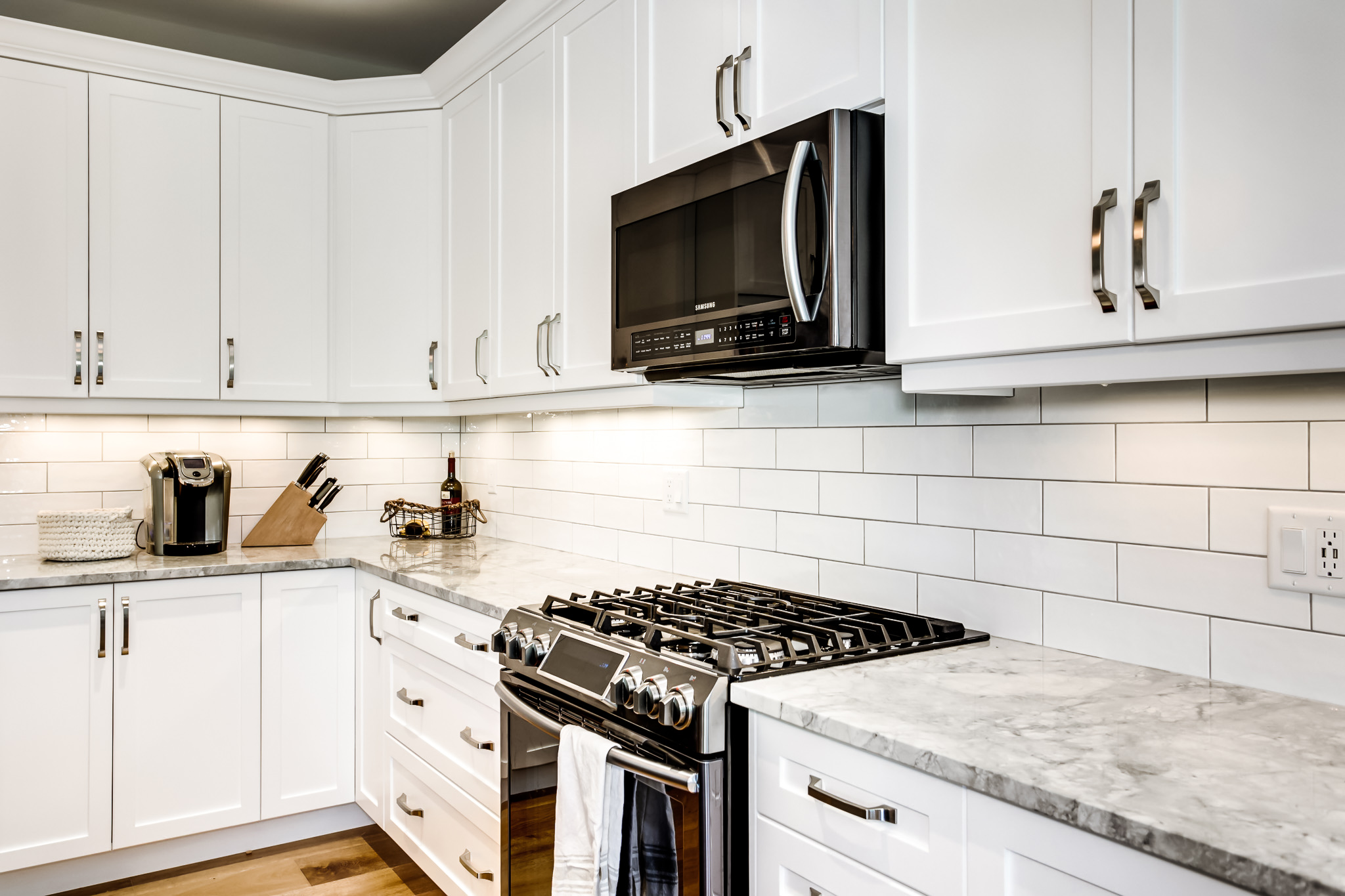 049-VanderMeer-Homes-websize-1710.jpg