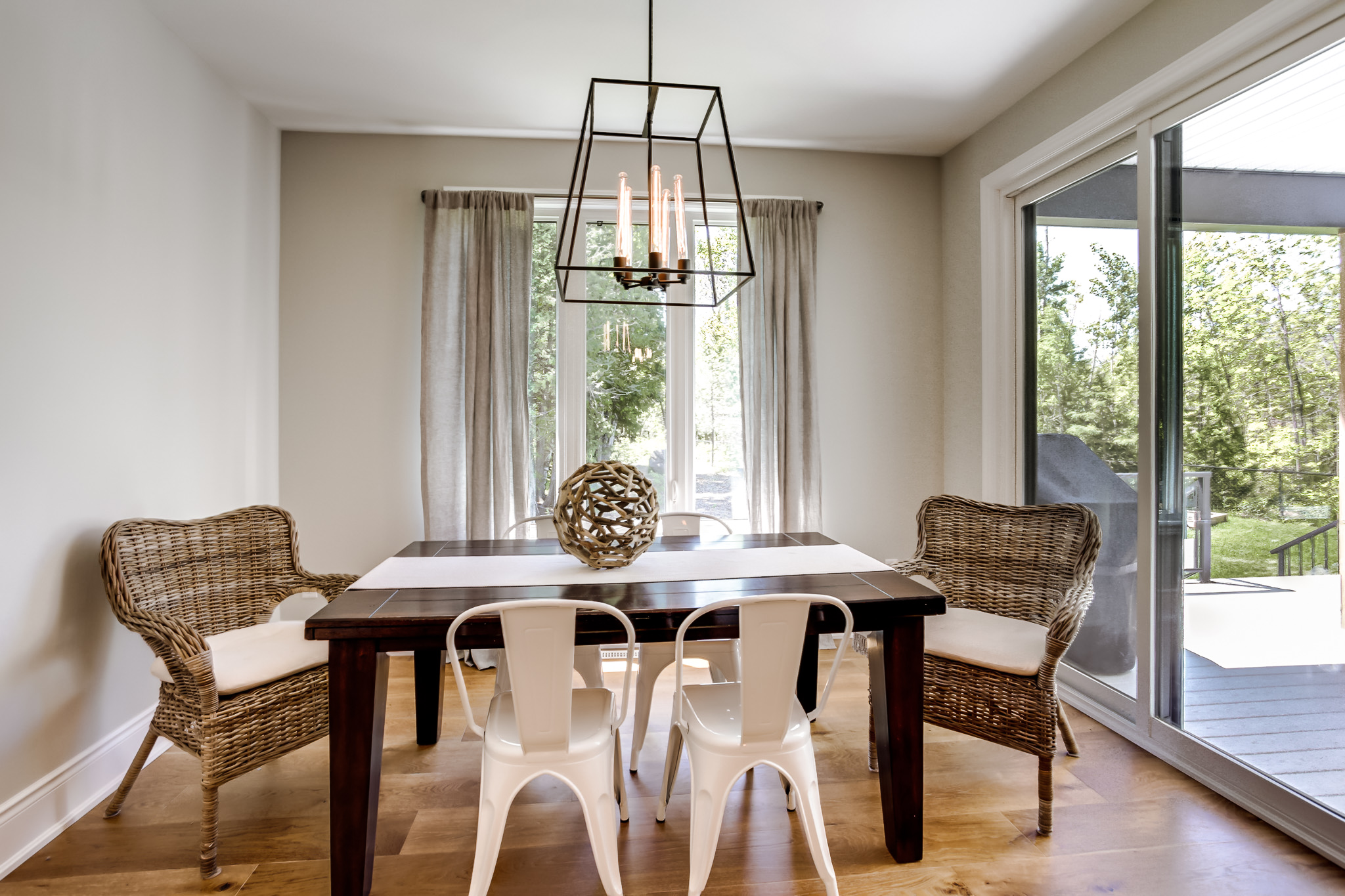 050-VanderMeer-Homes-websize-1715.jpg