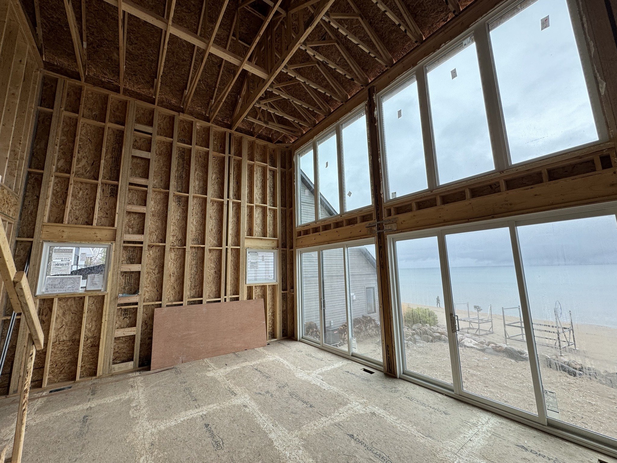 👀 that view! 
one final patio door to install and we&rsquo;re all sealed up ..

imagine sitting by the fireplace and watching a thunderstorm roll across the bay ⛈️
.
.
.
.
.
 #customhomes #homeconstruction #customhouse #customhomebuilding #newconstr