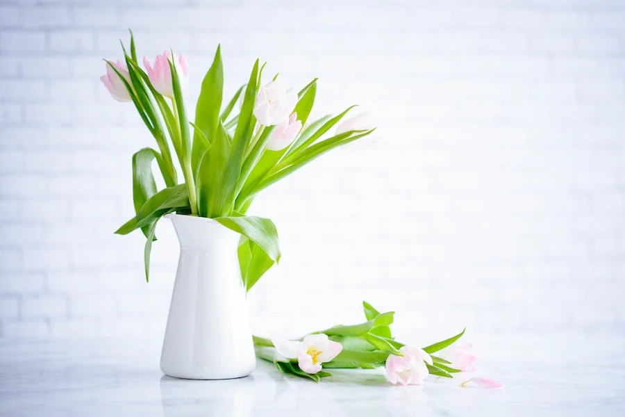 Sellers: Is your home prepared for the spring market (it’s already started!)? Here are my top 5 tips to get ready asap. 