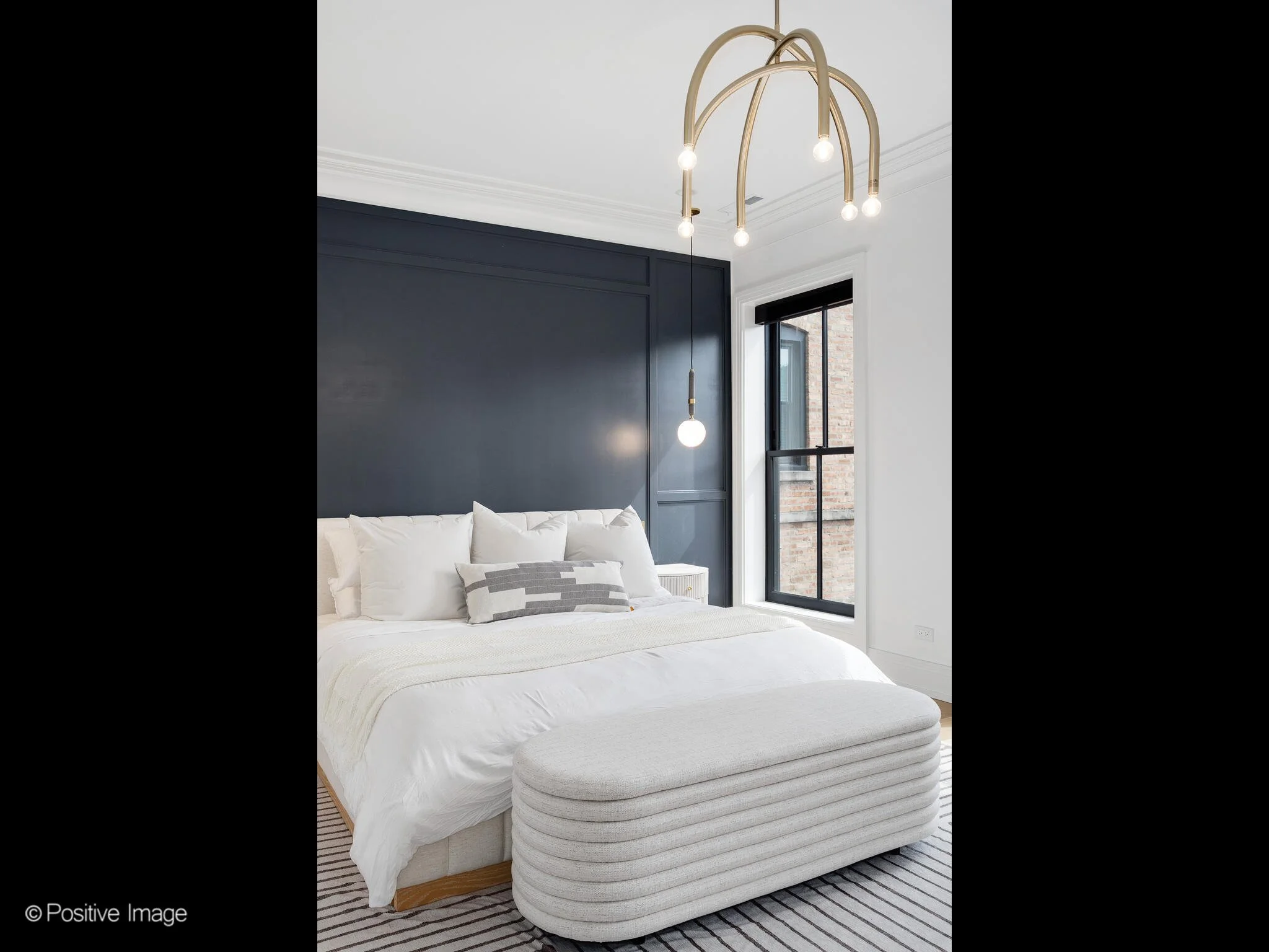 2107 N Cleveland Ave Chicago IL 60614 USA-033-004-0033-MLS_Size.jpg