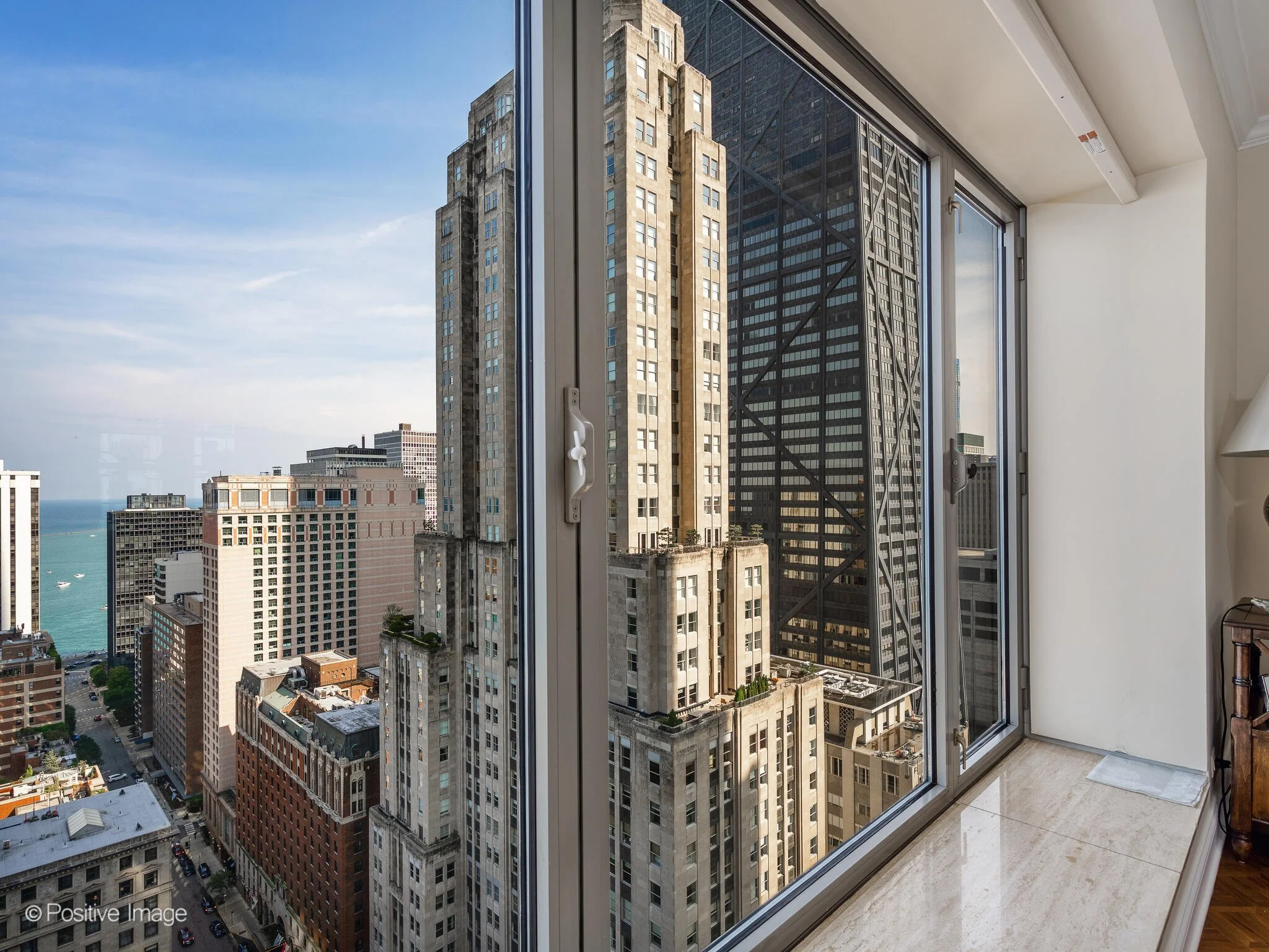 950 N Michigan Ave Unit 2305 Chicago IL 60611 USA-008-028-0007-MLS_Size.jpg