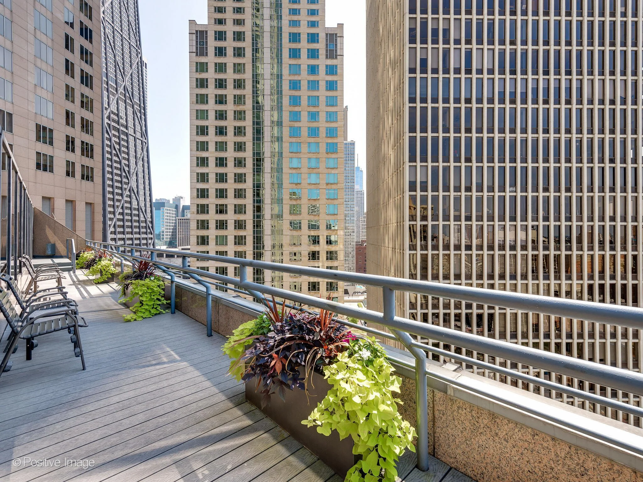 950 N Michigan Ave Unit 2305 Chicago IL 60611 USA-032-004-0031-MLS_Size.jpg