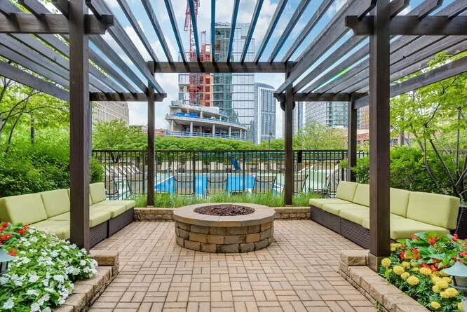 400 N La Salle Dr Apt 2312-small-024-004-056-666x445-72dpi.jpg