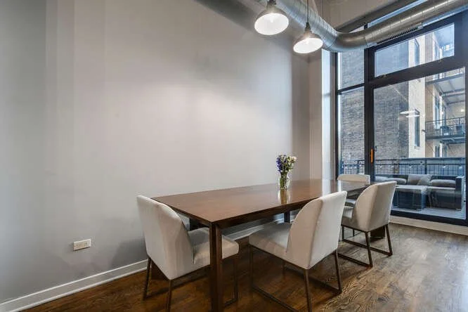 1224 W Van Buren St Apt 212-small-012-016-0010-666x445-72dpi.jpg