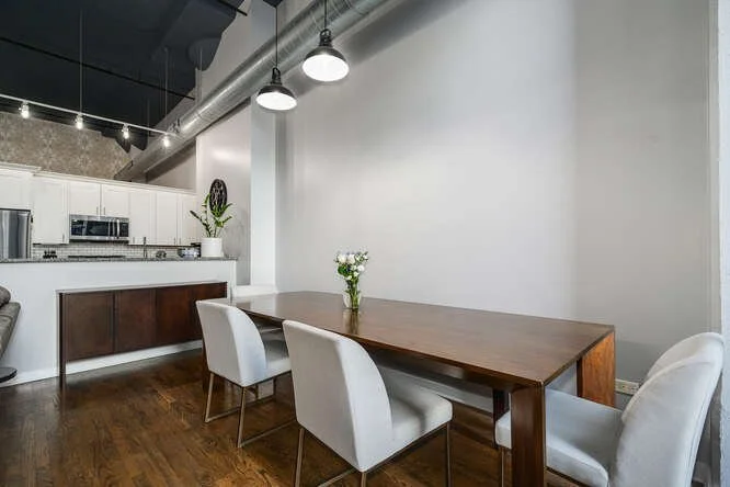 1224 W Van Buren St Apt 212-small-013-005-0011-666x445-72dpi.jpg