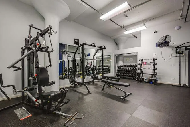 1224 W Van Buren St Apt 212-small-026-025-0024-666x445-72dpi.jpg