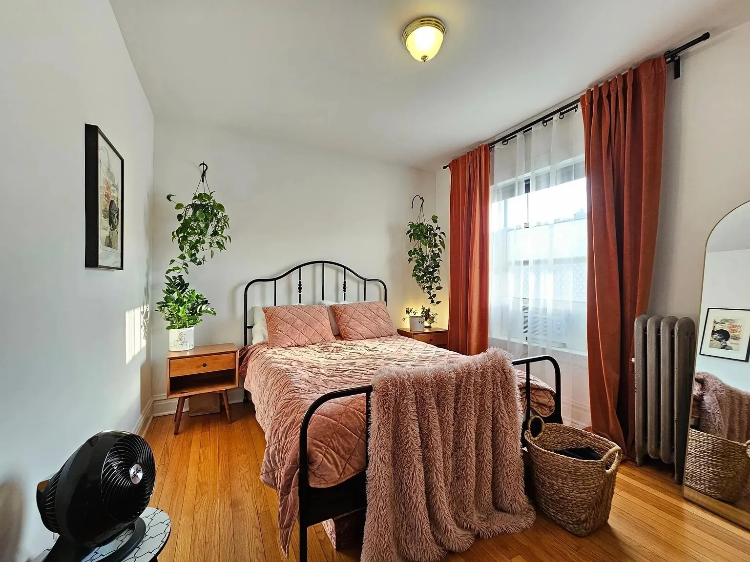 15 - CP - Bedroom.jpg