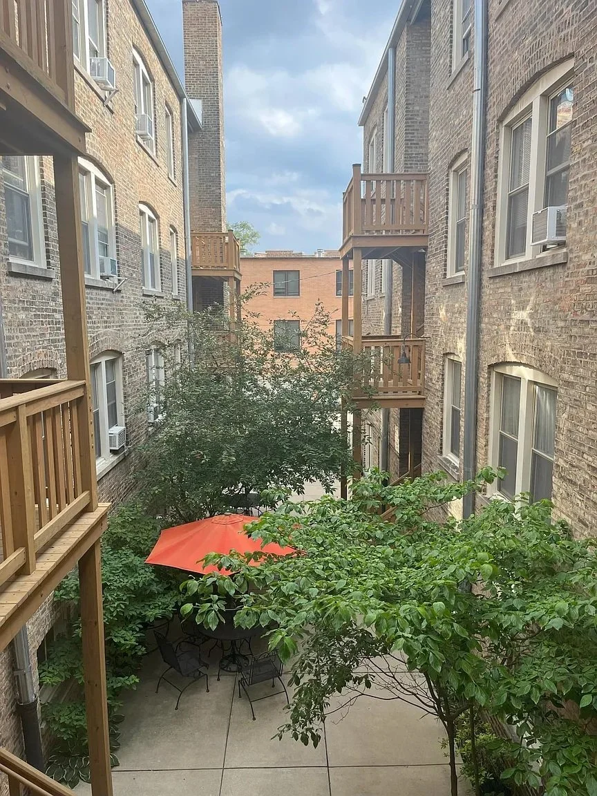 18 - CP - Courtyard.jpg